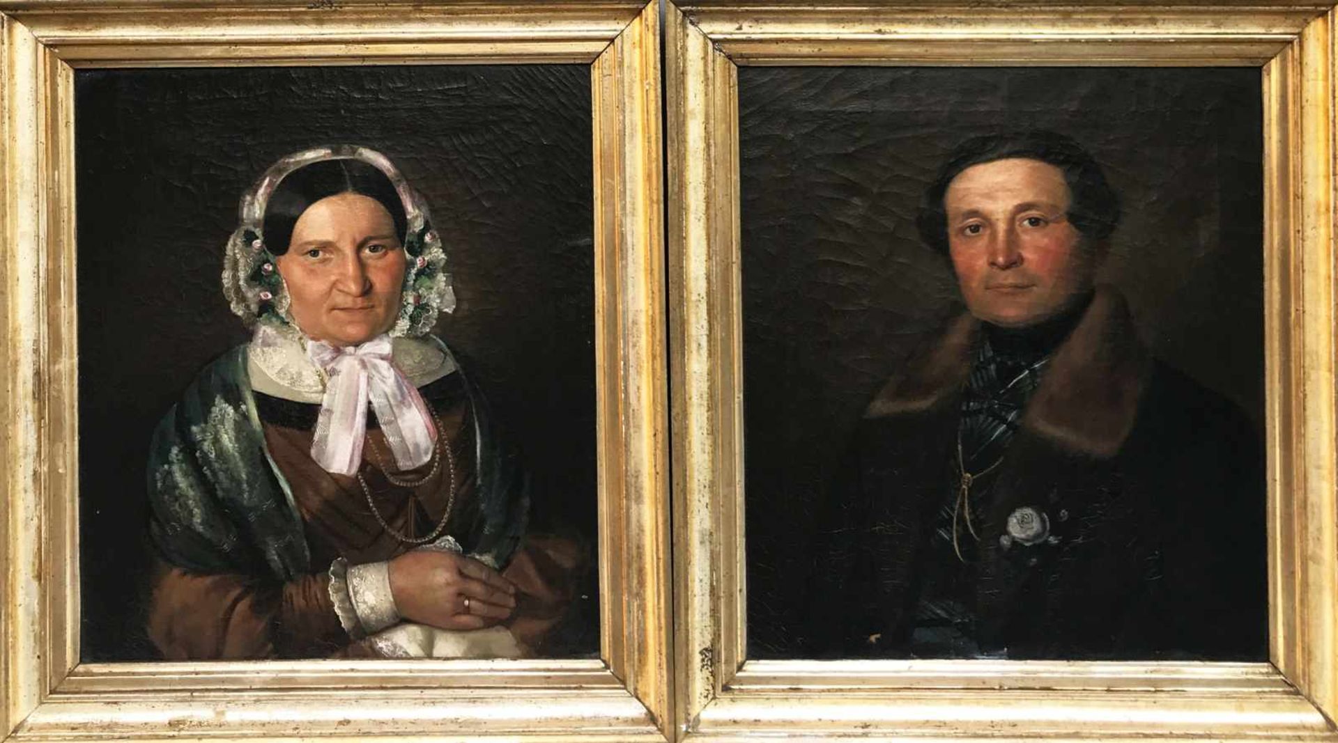 Unbekannter Künstler, um 1830, Paar Biedermeier Portraits: Die Dame mit Spitzenhäubchen, der Herr