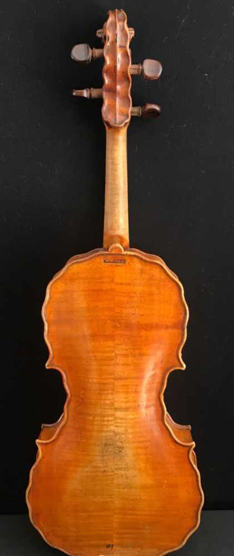 Benedikt Wagner (1720- 1796), Wellengeige, Instrument 4/4 Violine, Korpuslänge 33,3 cm. Boden aus - Image 5 of 10