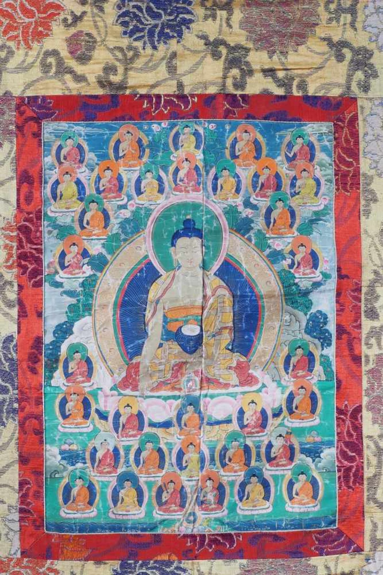 Thangka mit verschiedenen Buddha-Darstellungen und Vorhang. Thangka mit verschiedenen Buddha- - Bild 3 aus 6