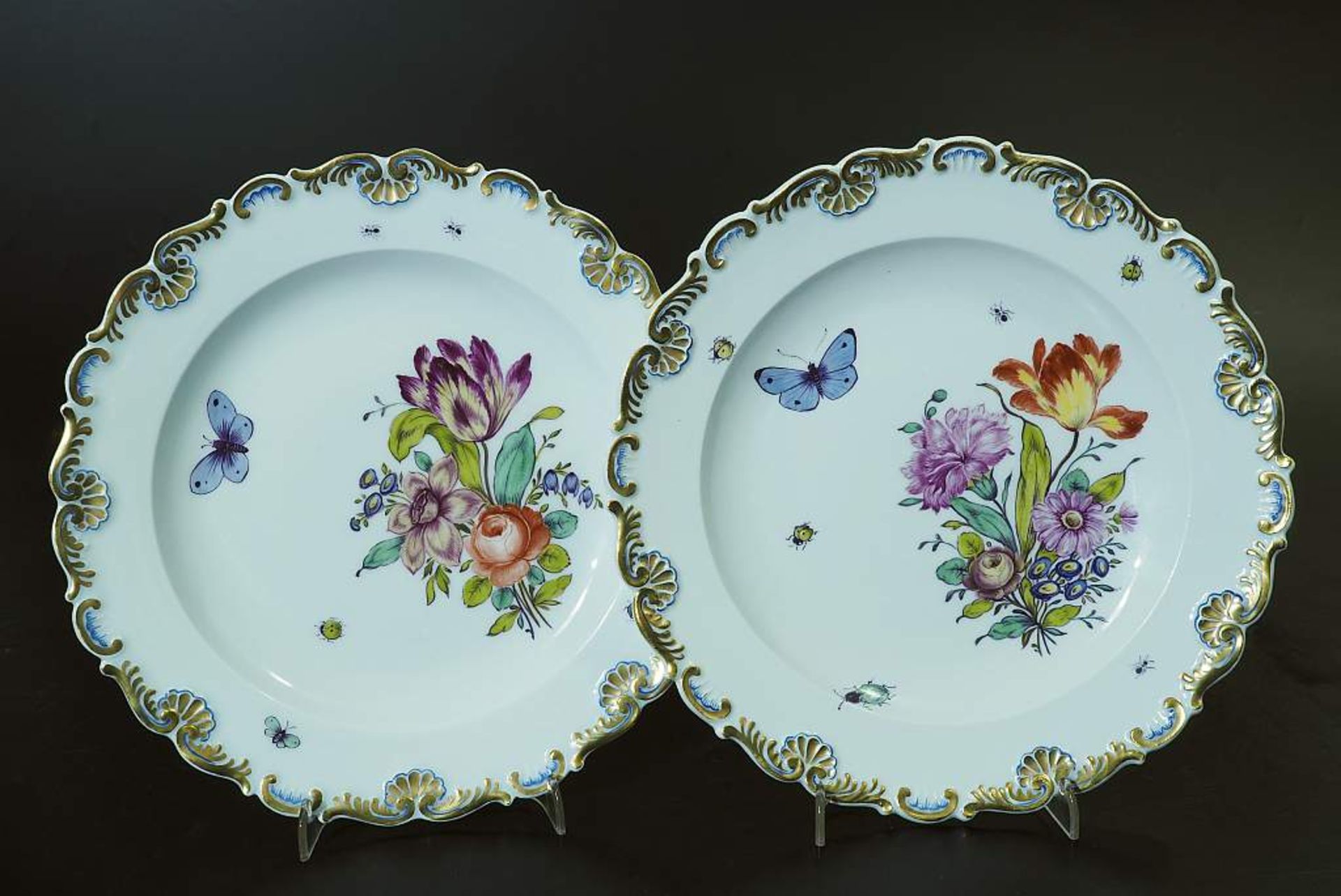 Paar Zierteller. MEISSEN. Paar Zierteller, MEISSEN, Marke um 1850. Fahne gold staffiert mit blau - Bild 2 aus 4