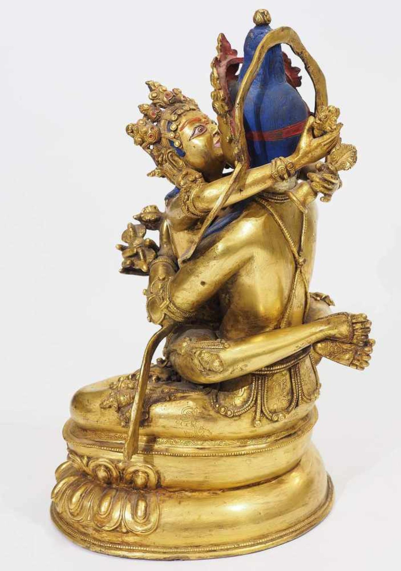 Gottheit Chakrasamvara. Gottheit Chakrasamvara, Tibet ca. 19. Jahrhundert. Bronze, feuer - Image 5 of 9