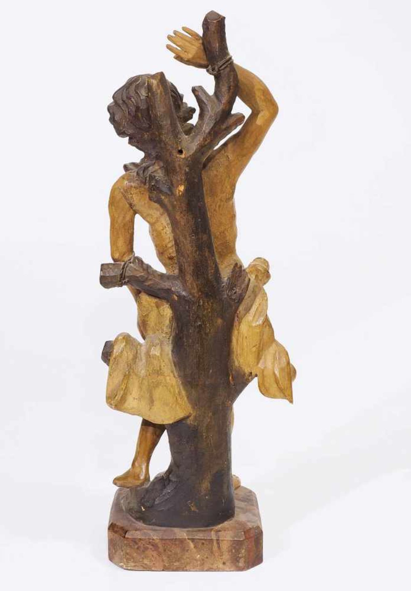 Heiliger Sebastian.Heiliger Sebastian. 19. Jahrhundert. Vollplastisch geschnitzte Holz-Figur, farbig - Bild 4 aus 5