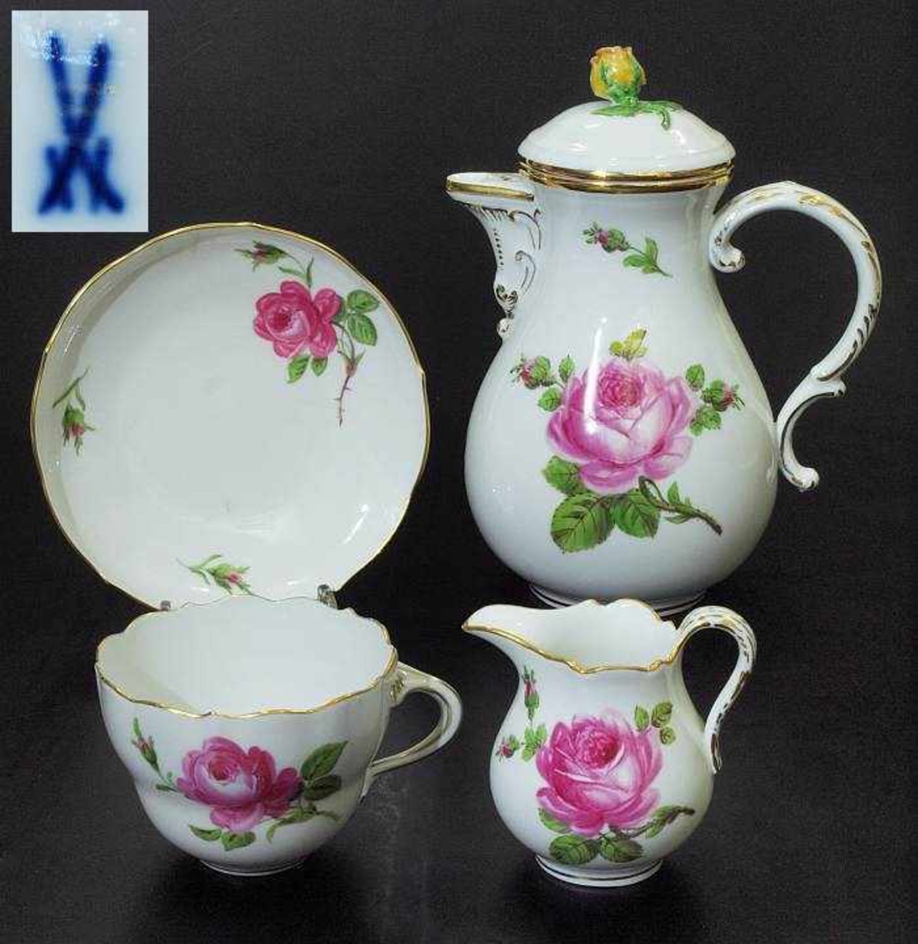 MEISSEN Dekor "Rote Rose".MEISSEN Dekor "Rote Rose". Farbige Blumenbemalung, gold staffiert.