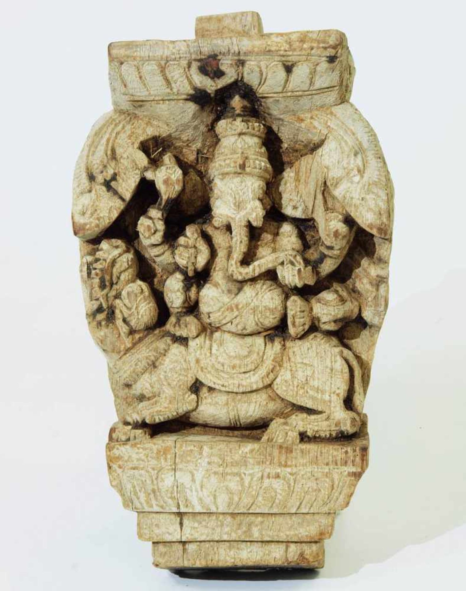 Teil eines Tempelwagens "Ganesha".Teil eines Tempelwagens "Ganesha". Südindien, 19. Jahrhundert. - Image 2 of 5