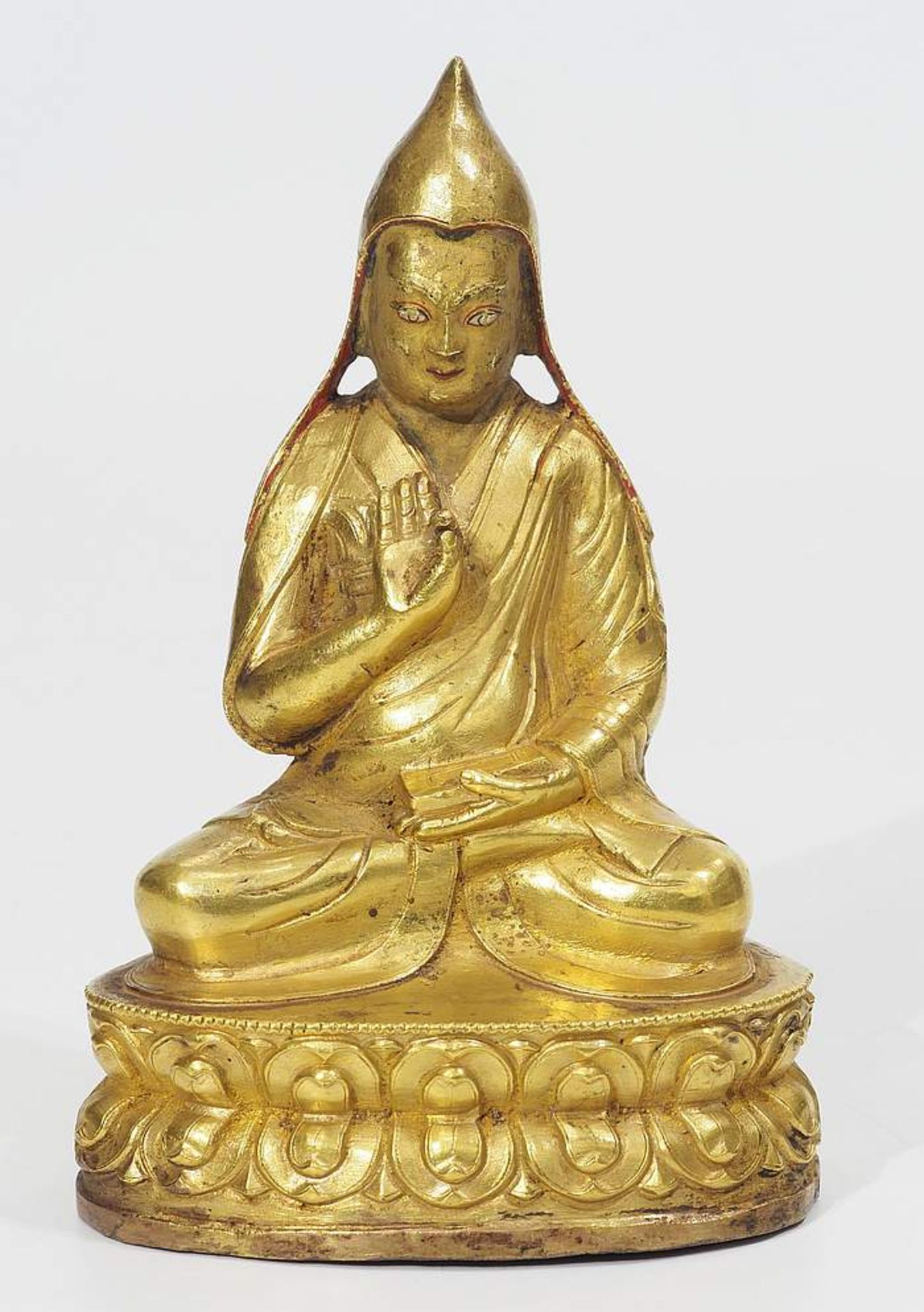 Buddha-Statue "Lama". Buddha-Statue "Lama". Tibet ca. 19. Jahrhundert. Bronze, feuervergoldet.
