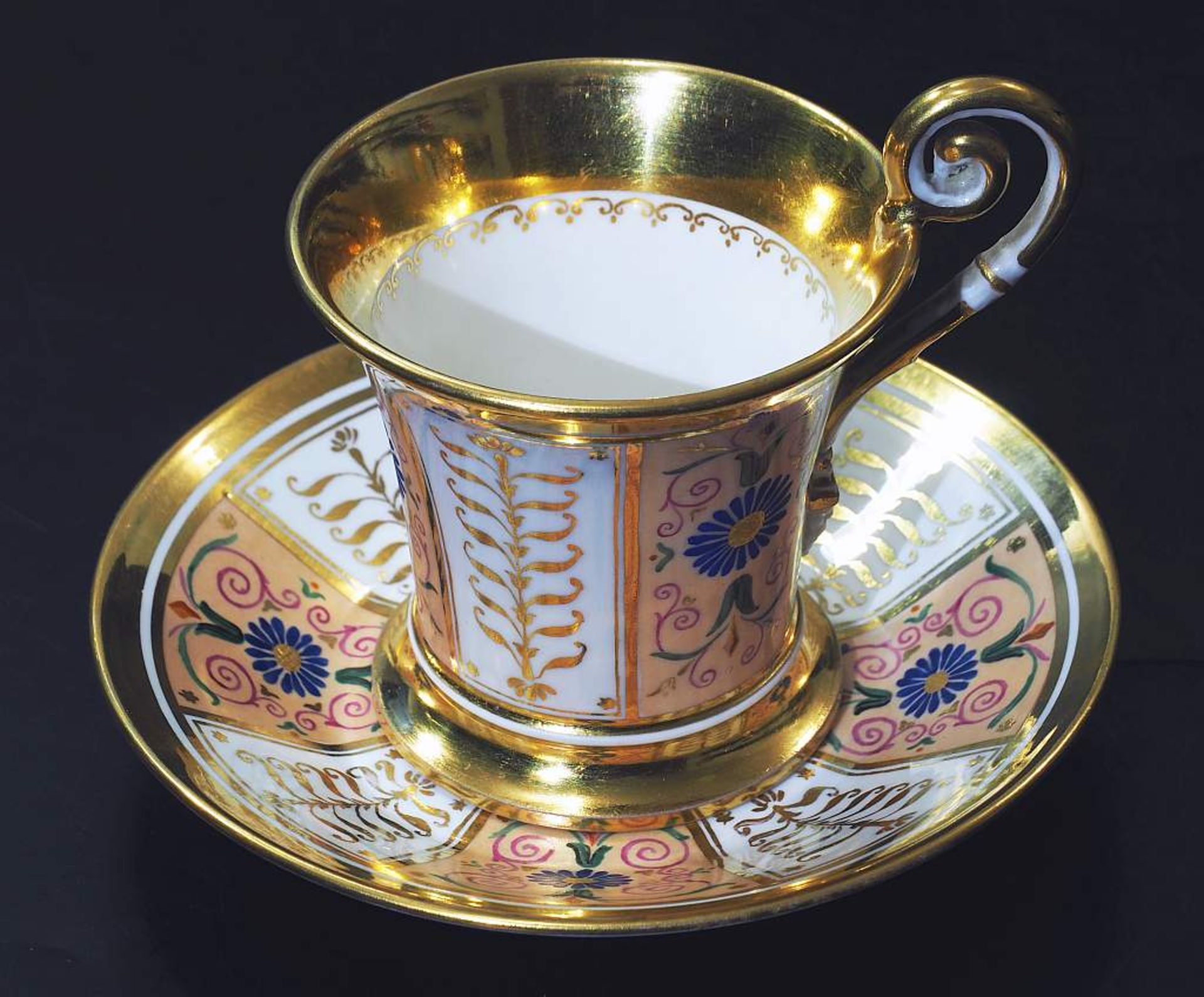 Kaffeeservice für 6 Personen. NYMPHENBURG um 1820, Form "Empire". Kaffeeservice für 6 Personen. - Image 5 of 6