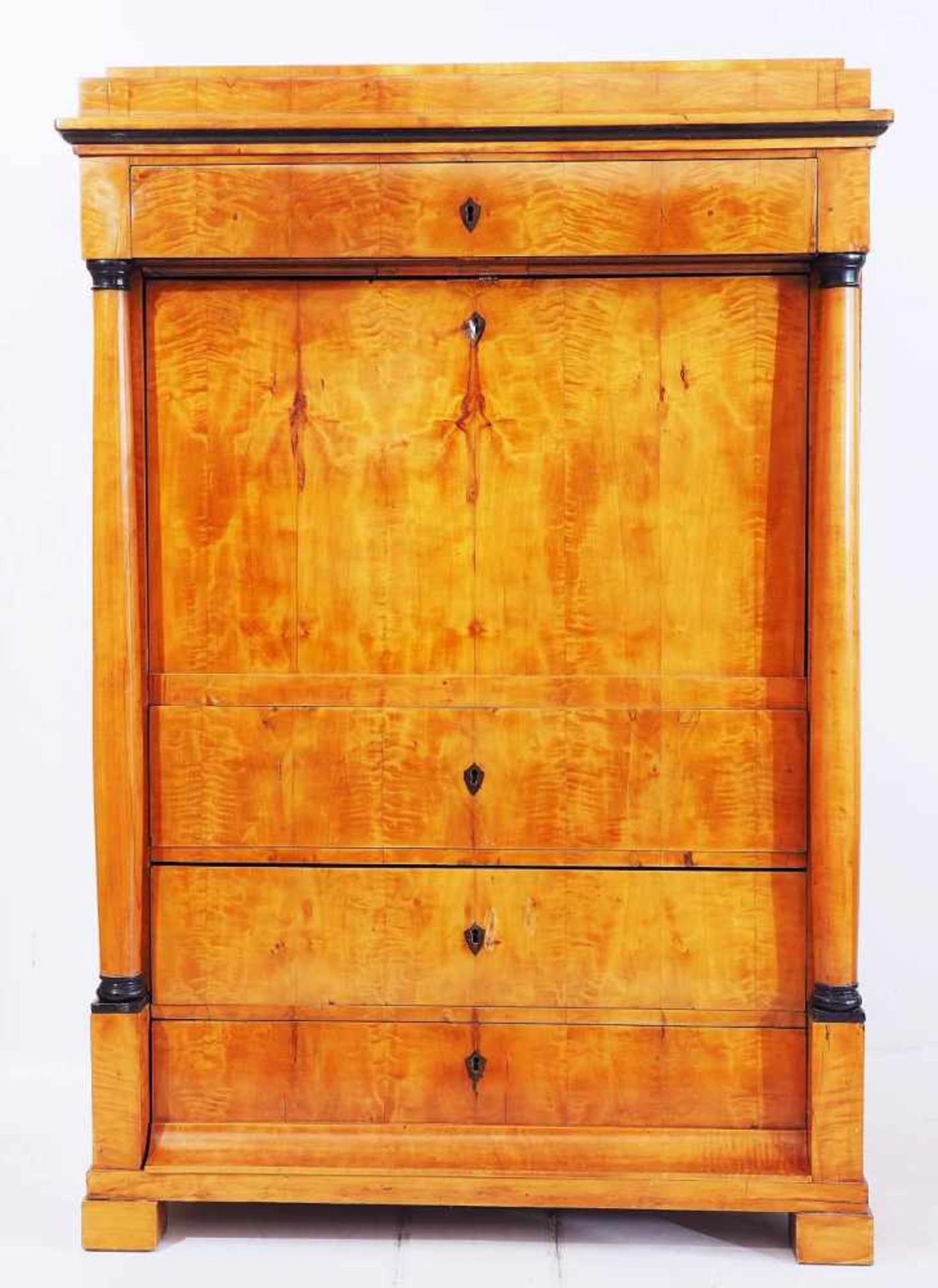 Biedermeier-Schreibsekretär um 100/20. Biedermeier-Schreibsekretär um 1800/20. Kirschholz - Bild 2 aus 8