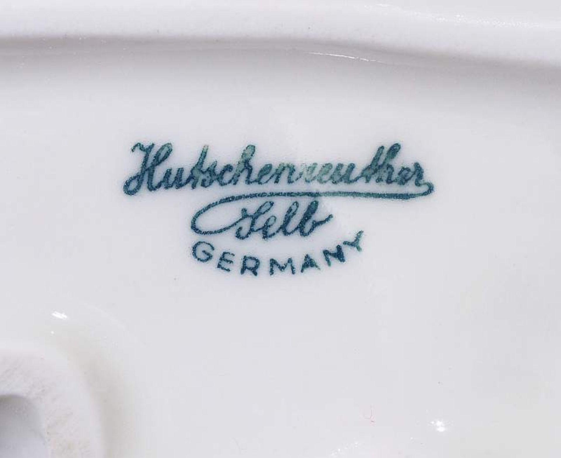 Tierplastik "Lauernder Hecht". Lorenz HUTSCHENREUTHER Selb Germany. Tierplastik "Lauernder Hecht". - Image 3 of 6