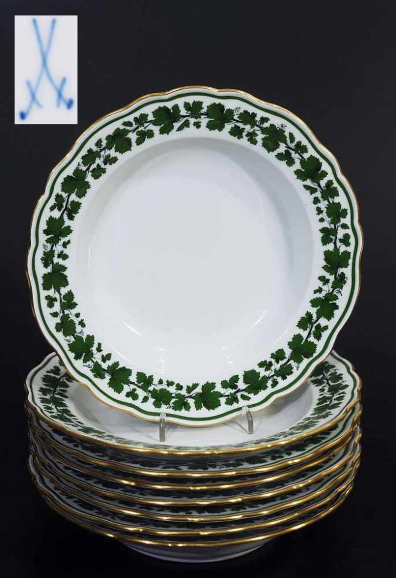 Suppenteller, 8er Satz. MEISSEN 1860 - 1923, 1. Wahl.Suppenteller, 8er Satz. MEISSEN 1860 - 1923, 1.