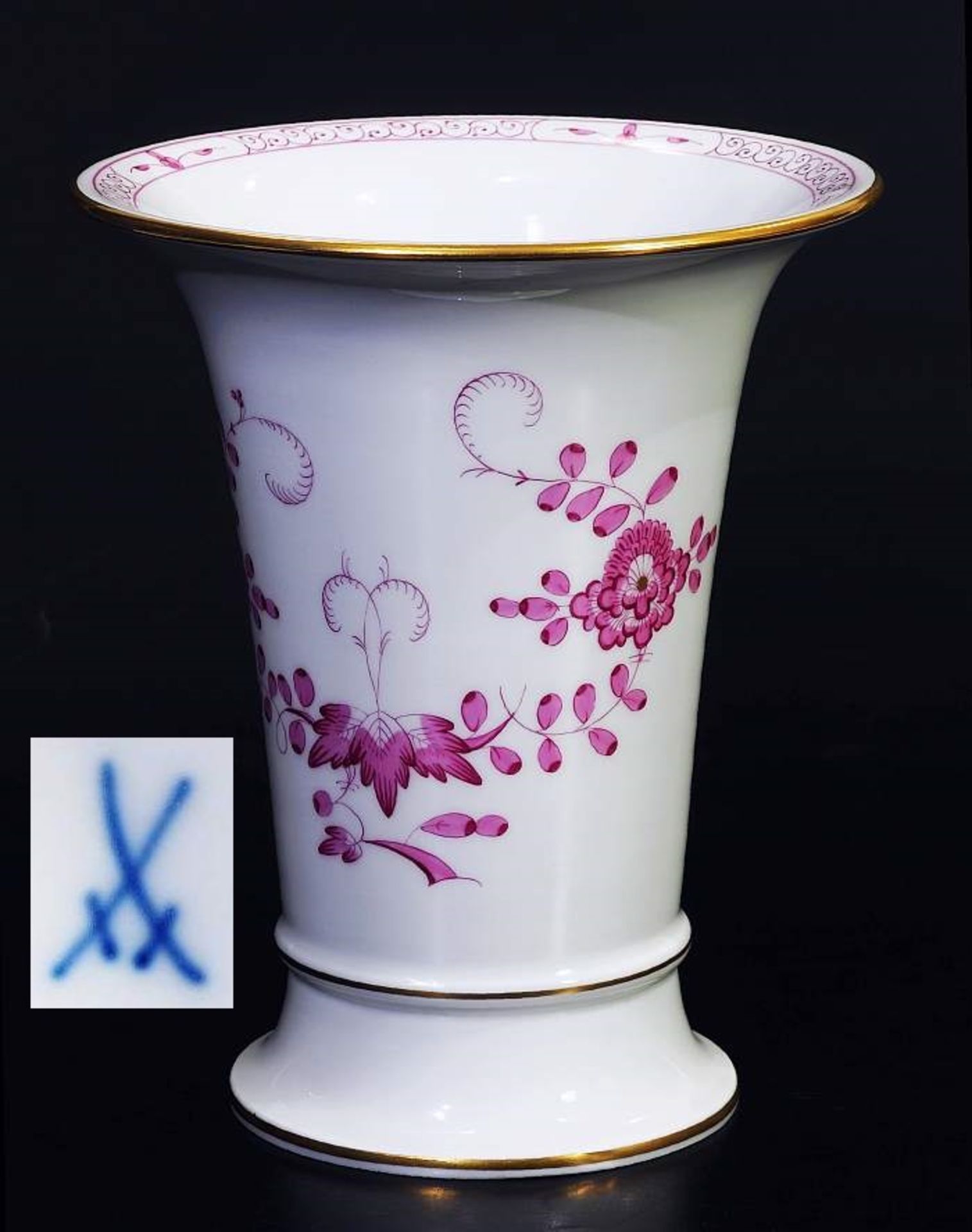 Indisch-Vase. MEISSEN, Purpur-Camaieumalerei, Dekor "Indisch-Blume". Indisch-Vase. MEISSEN 1957 -