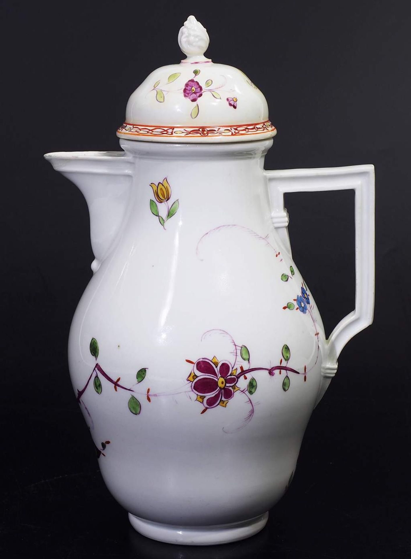 Marcolini-Kaffeekanne. MEISSEN 1774 - 1817. Marcolini-Kaffeekanne. MEISSEN 1774 - 1817. Birnförmiger - Bild 2 aus 5