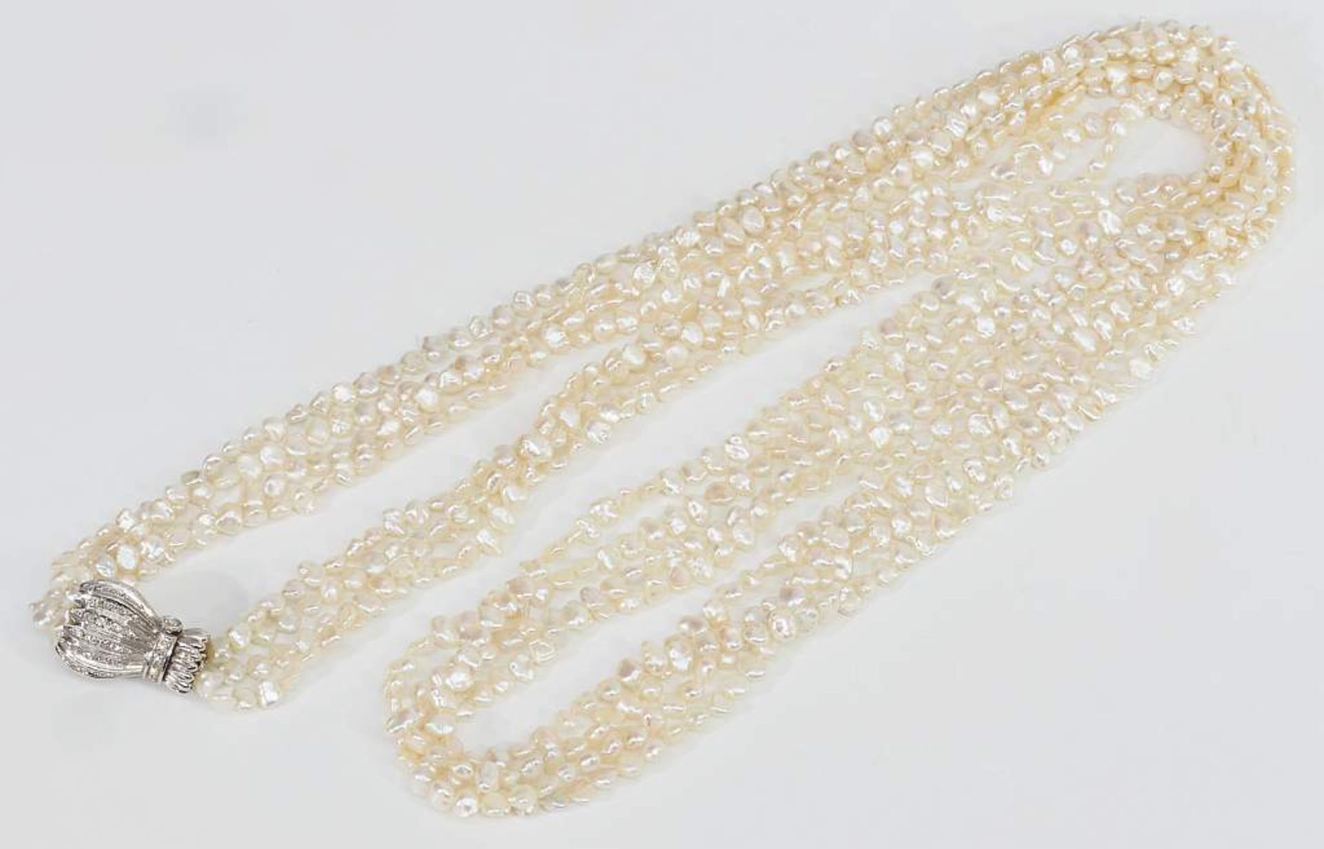 Keshi /Süsswasser-Perlenkette in weiß mit vier Strängen. Keshi /Süsswasser-Perlenkette in weiß mit - Bild 6 aus 7