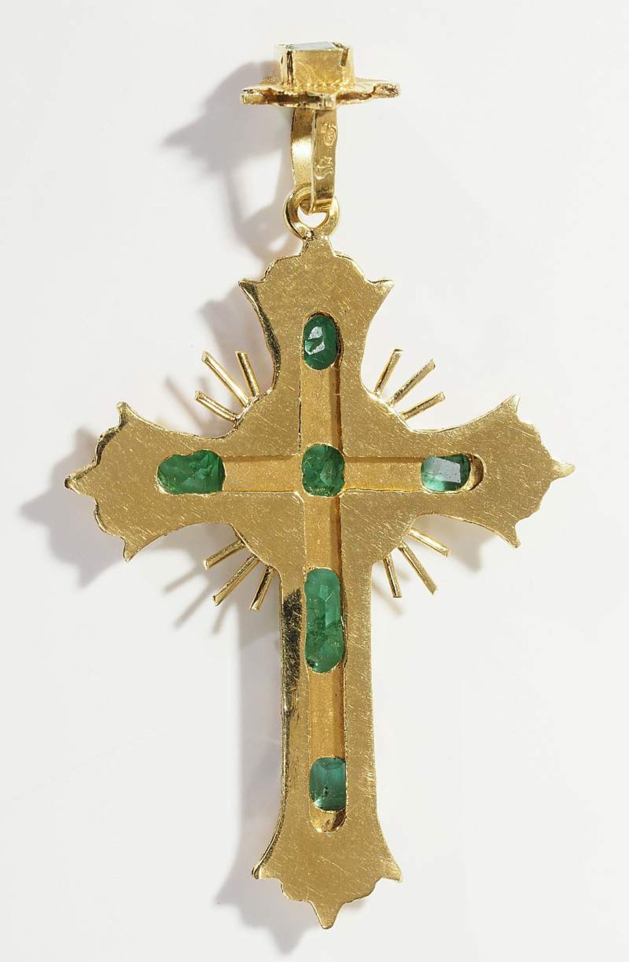 Anhänger "Kreuz". 750er Gelbgold , besetzt mit Smaragden. Anhänger "Kreuz". 750er Gelbgold , besetzt - Image 3 of 5