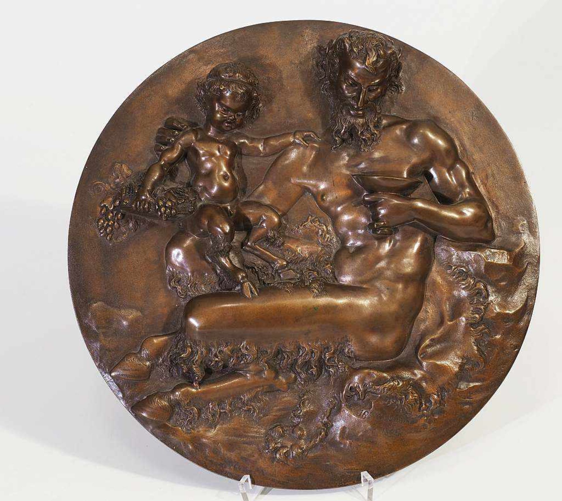 Jean-Baptiste GERMAIN. Bronzerelief "Weingott mit jungem Faun". Jean-Baptiste GERMAIN. - Bild 2 aus 5