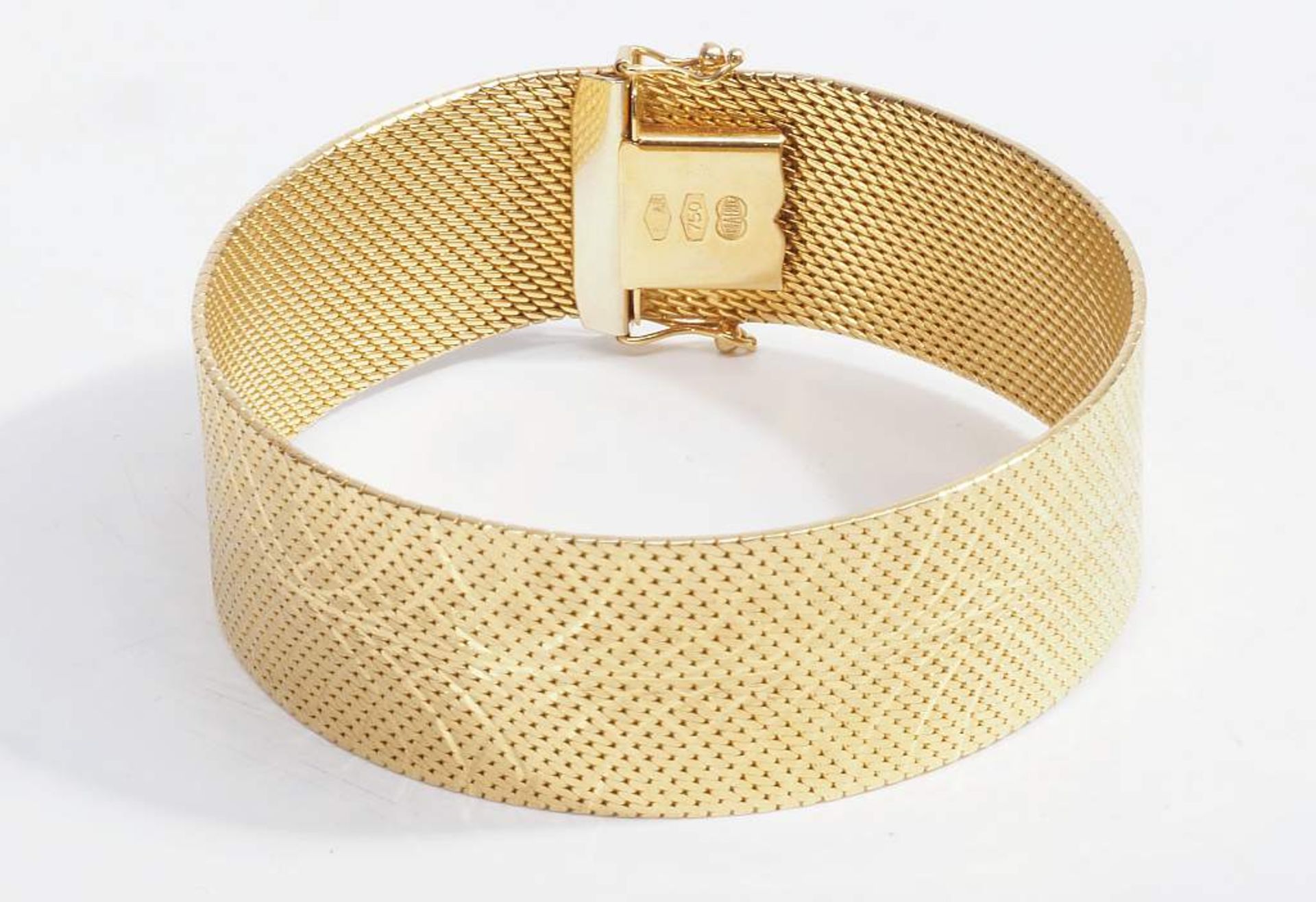 Klassissches Armband. Klassissches Armband. 750er Gelbgold, beidseitig fein strukturiert. - Image 4 of 6