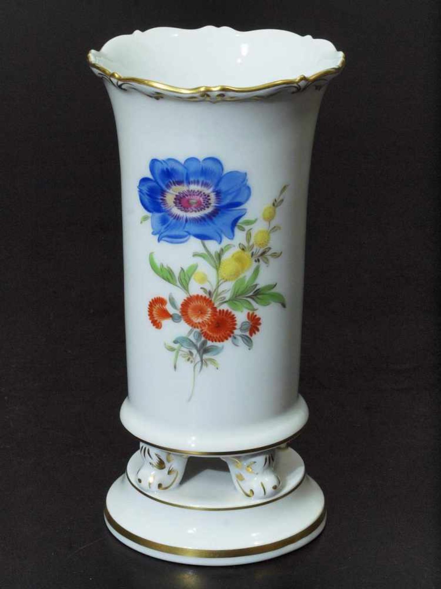 Biedermeier-Vase. MEISSEN, 1. Wahl. Biedermeier-Vase. MEISSEN nach 1954, 1. Wahl. Modell von 1815. - Bild 2 aus 4