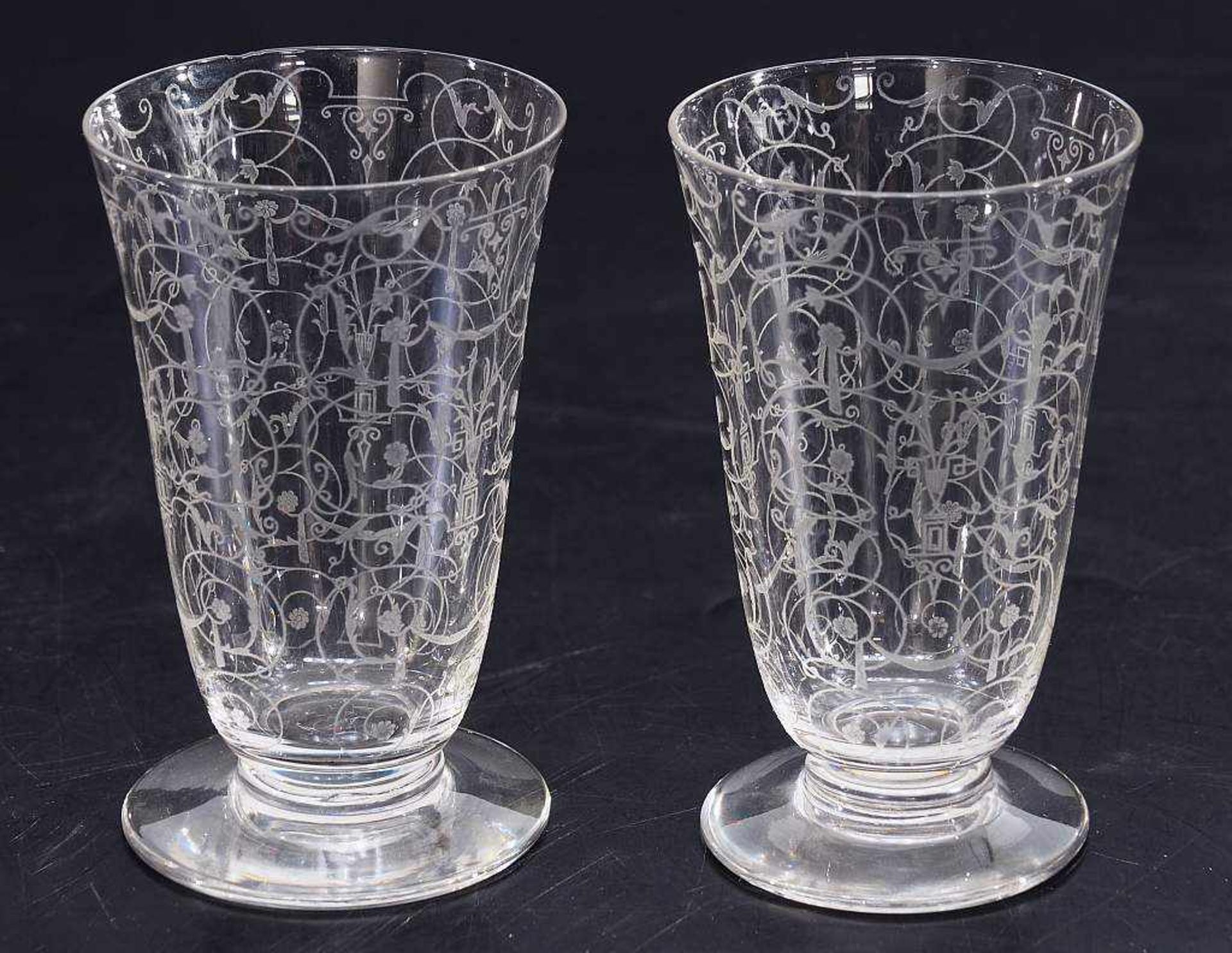 Trinkglasserie BACCARAT. Trinkglasserie BACCARAT. Klarglas, Wandung mit aufwendig geätzem - Bild 4 aus 6