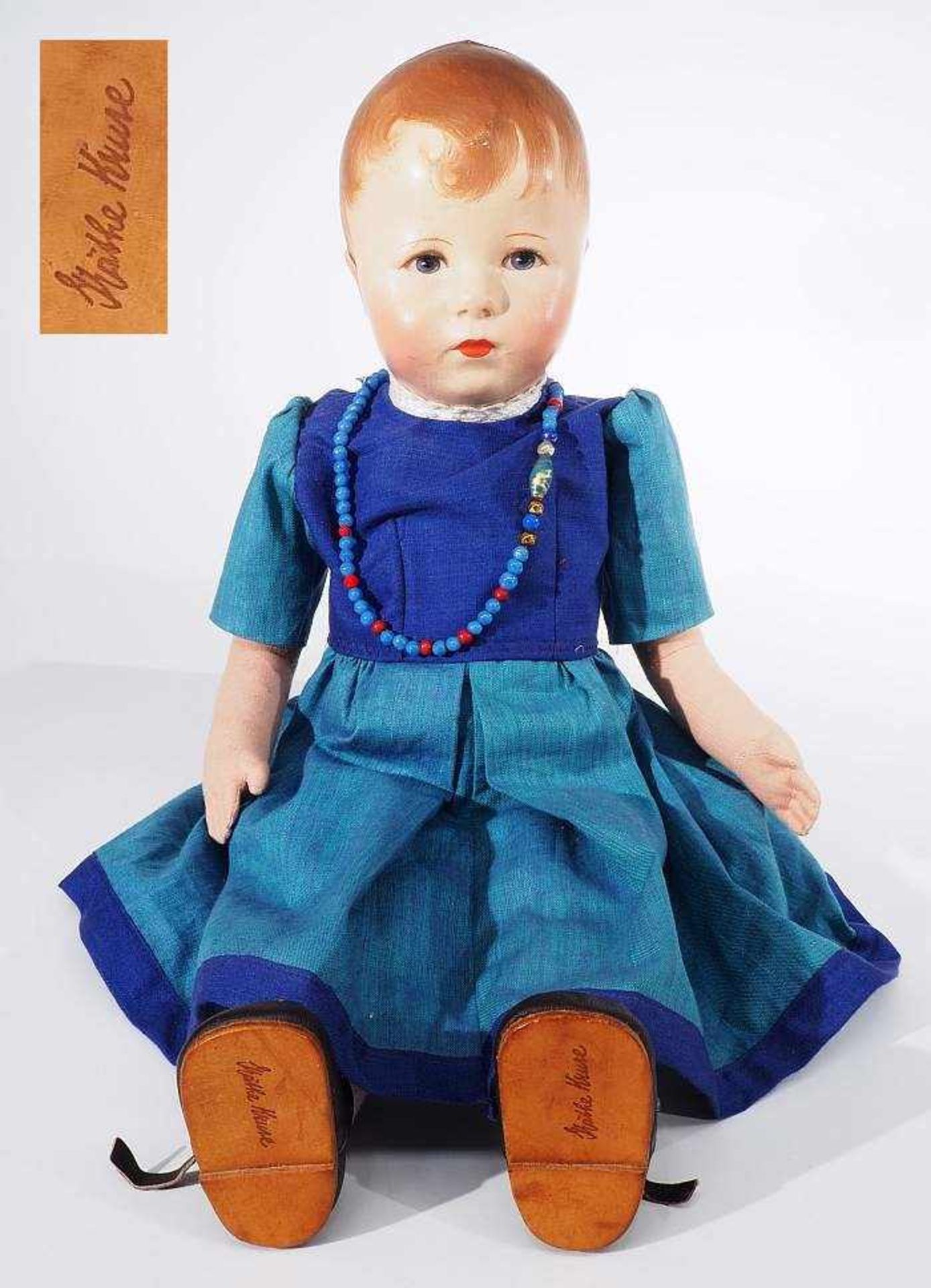 Käthe-Kruse-Puppe, wohl um 1950. Käthe-Kruse-Puppe, wohl um 1950. Mädchenpuppe mit geschlossenem