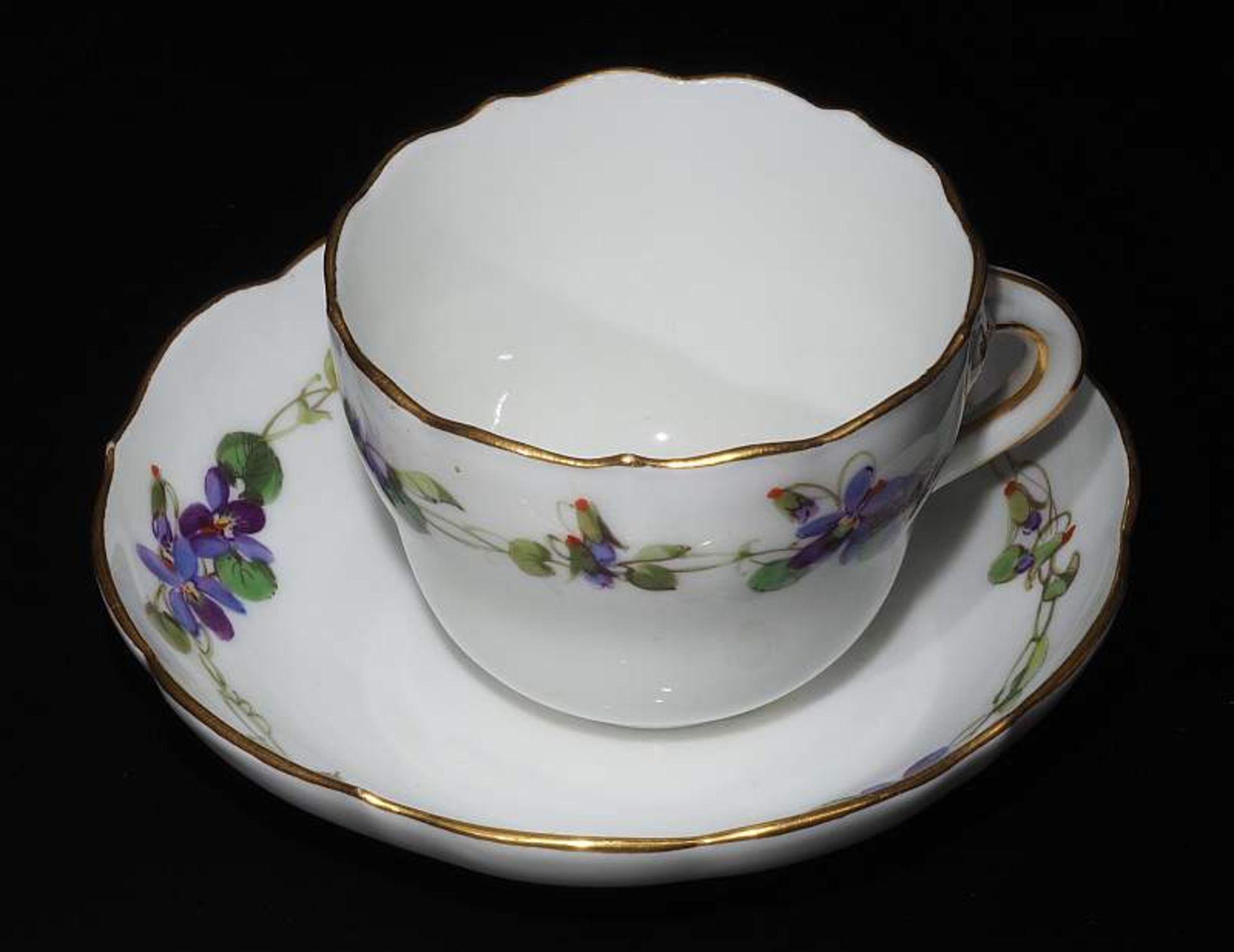 Moccatasse. Untertasse. MEISSEN um 1860, 1. Wahl. Moccatasse. Untertasse. MEISSEN um 1860, 1. - Bild 3 aus 4