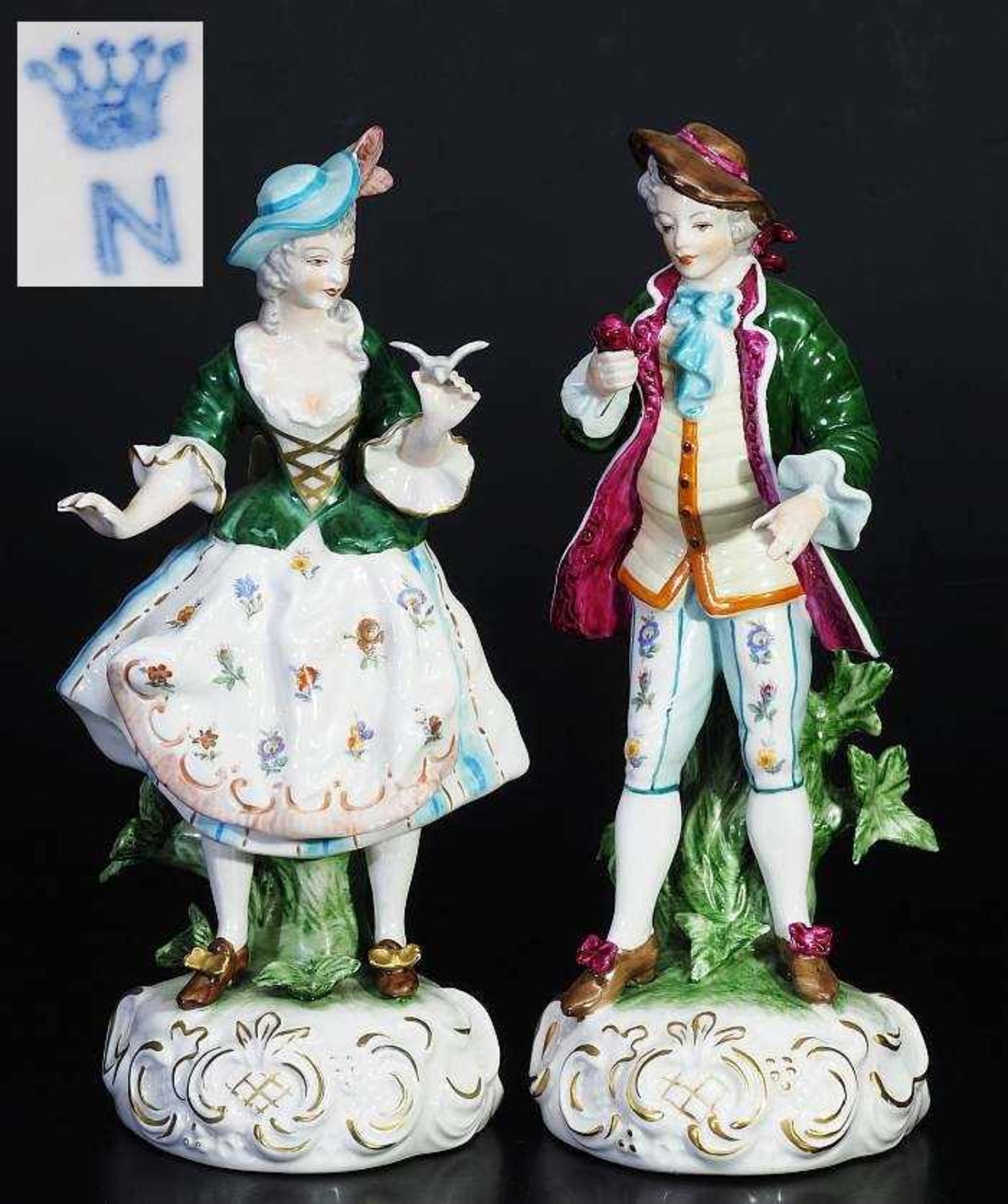 Figurenpaar in RokokokleidungFigurenpaar in Rokokokleidung. Thüringen, 20. Jahrhundert. Dame mit