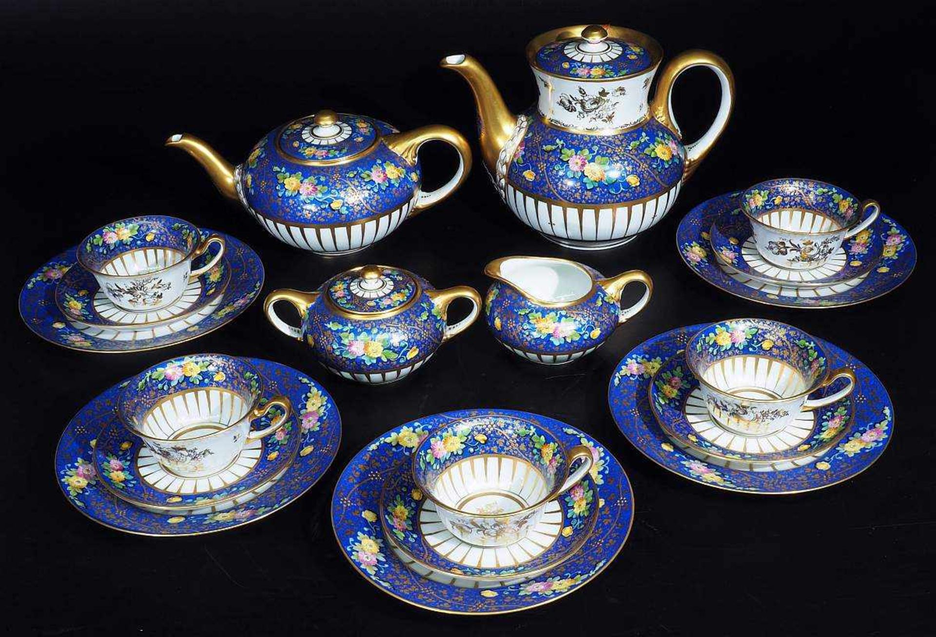 Kaffee-Teeservice. DRESDEN, Ambrossius Lamm 1887 - 1950. Kaffee-Teeservice für fünf Personen. - Bild 2 aus 9