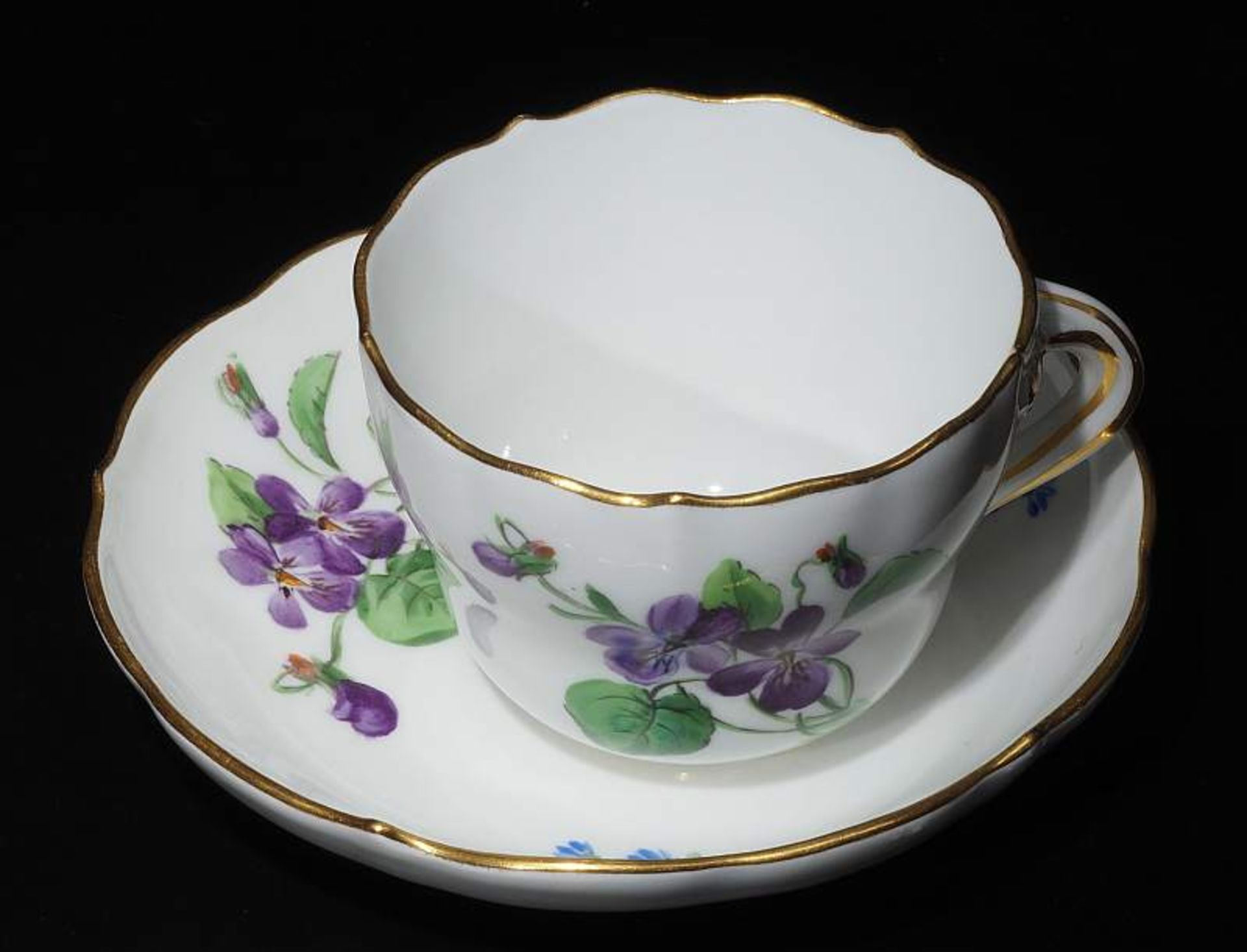 Moccatasse. Untertasse. MEISSEN um 1860, 1. Wahl.Moccatasse. Untertasse. MEISSEN um 1860, 1. Wahl. - Bild 3 aus 4