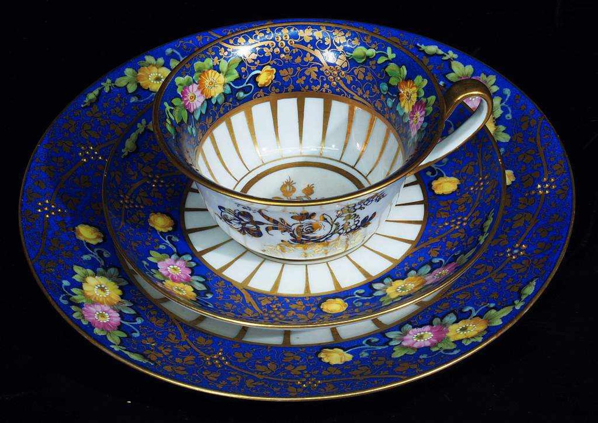 Kaffee-Teeservice. DRESDEN, Ambrossius Lamm 1887 - 1950. Kaffee-Teeservice für fünf Personen. - Bild 7 aus 9