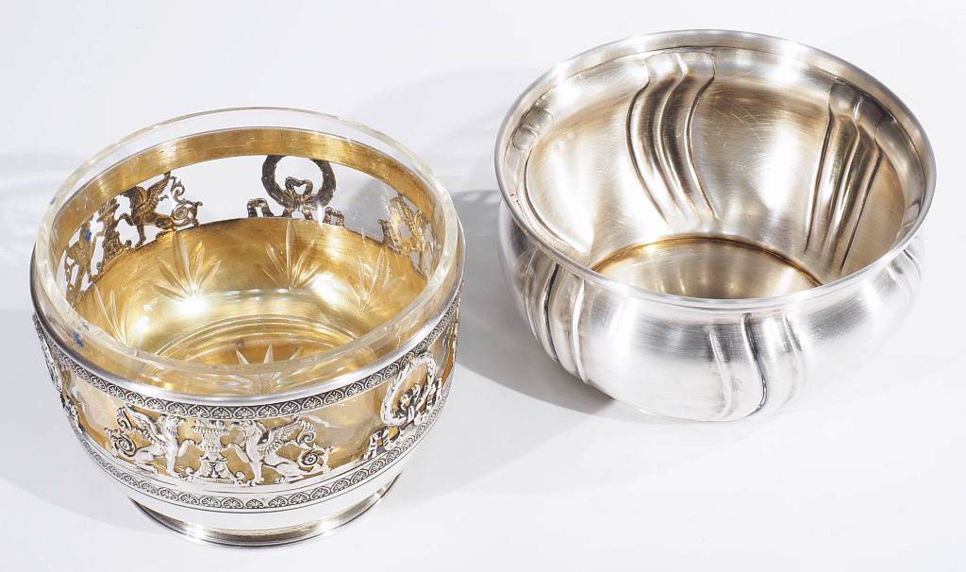 Zwei Schalen. 1) Silberschale mit Glaseinsatz, 800er Silber, Halbmond, Krone, innen vergoldet, - Bild 2 aus 7