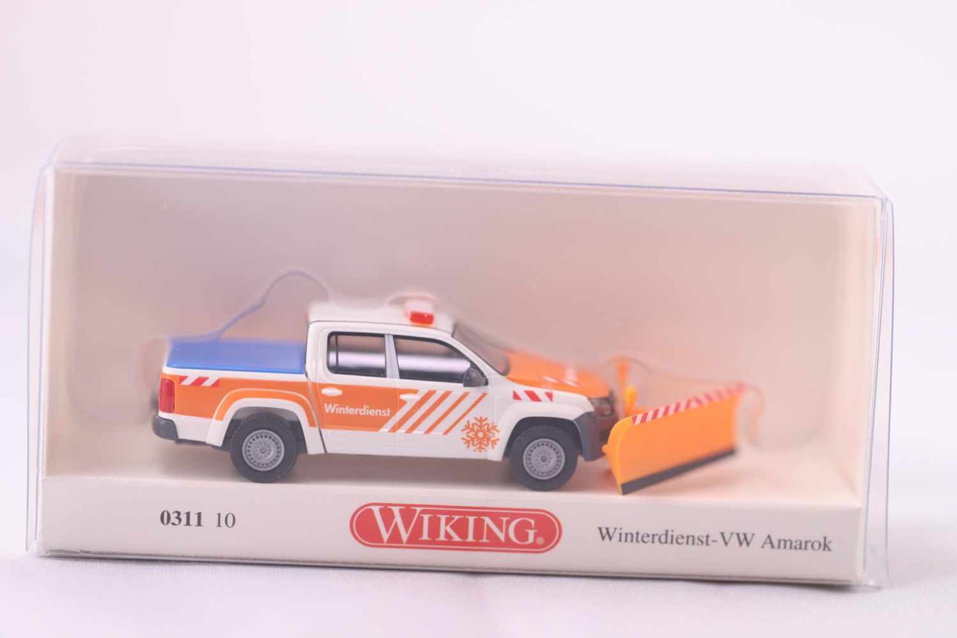 Wiking 031110 VW-Amarok, Winterdienst, neuwertig, OVP- - -20.00 % buyer's premium on the hammer