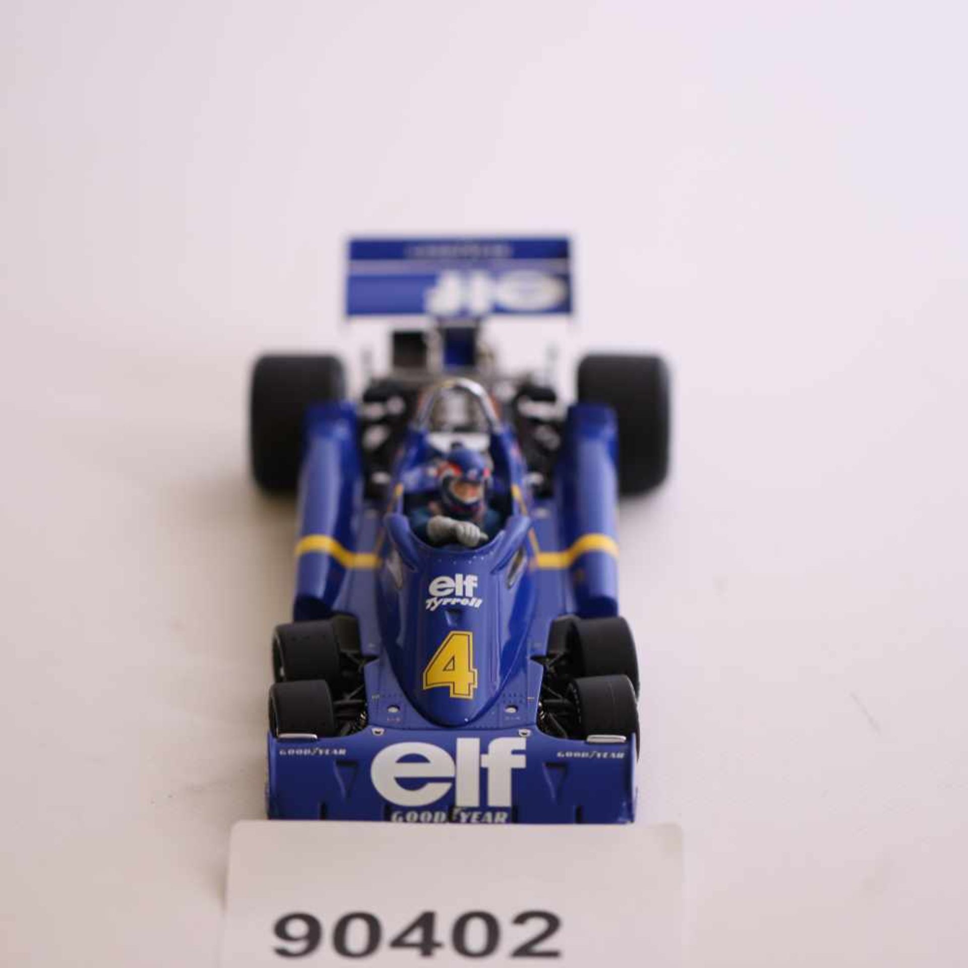 Exoto 1:18 A 0297 Tyrell Ford P 34, "elf", 1976 GP Japan, Depailler, guter Zustand,Mangel