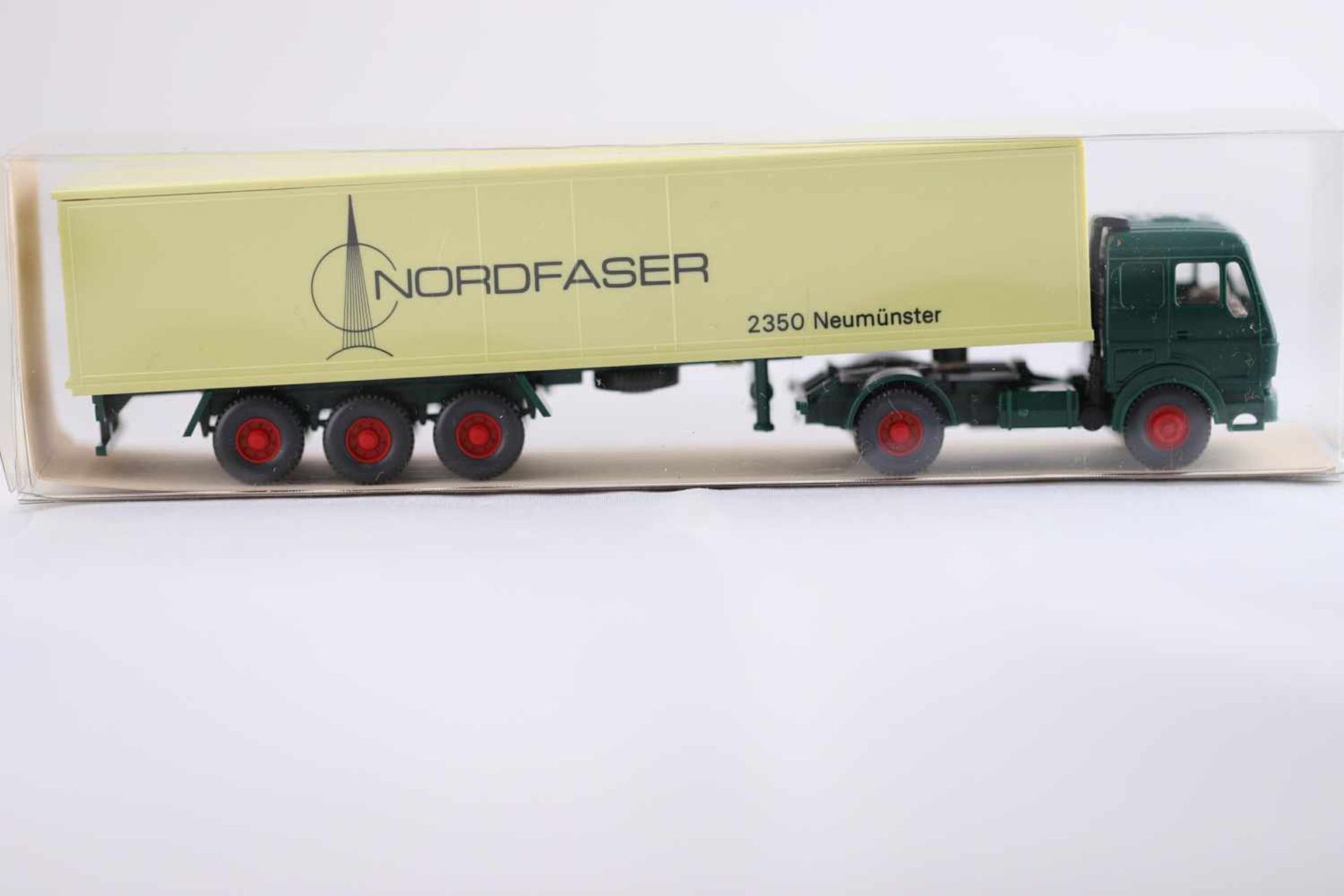 Wiking 24542 MB 1626 Sattelzug, "Nordfaser", neuwertig, OVP- - -20.00 % buyer's premium on the