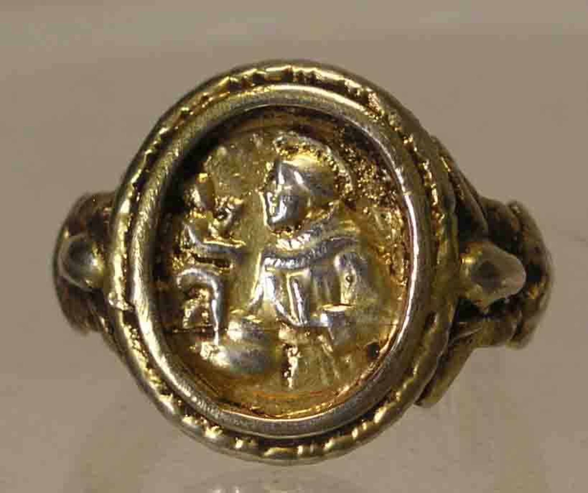 Hl. Antonius, Ring. Silber, vergoldet. Ringgröße: 62.