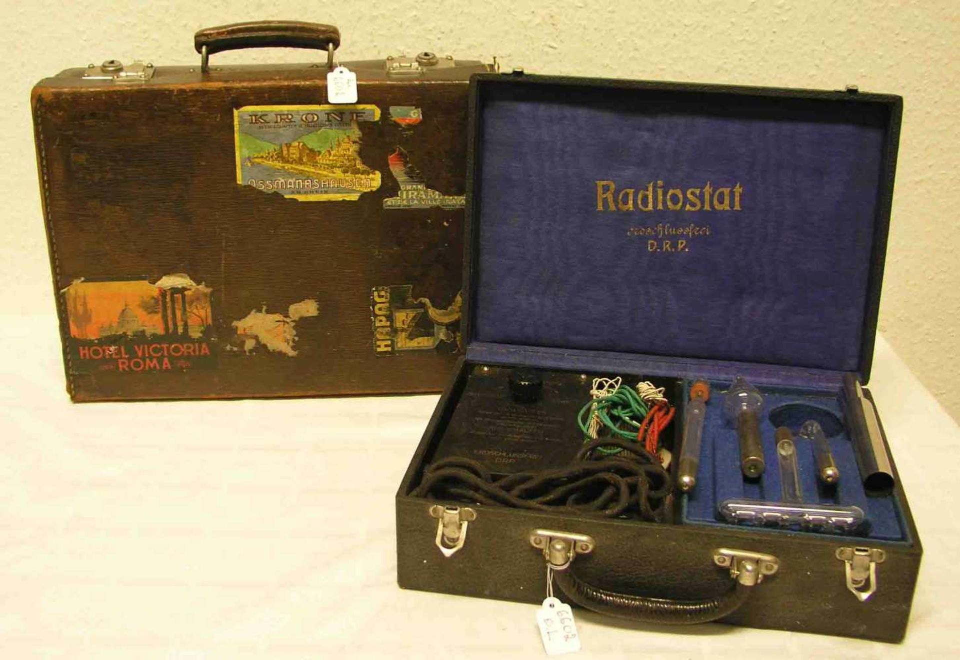 Elektrisches Behandlungsgerät. Radiostat, Glas und Metall, um 1930. Hochfrequenzapparatzur Erzeugung