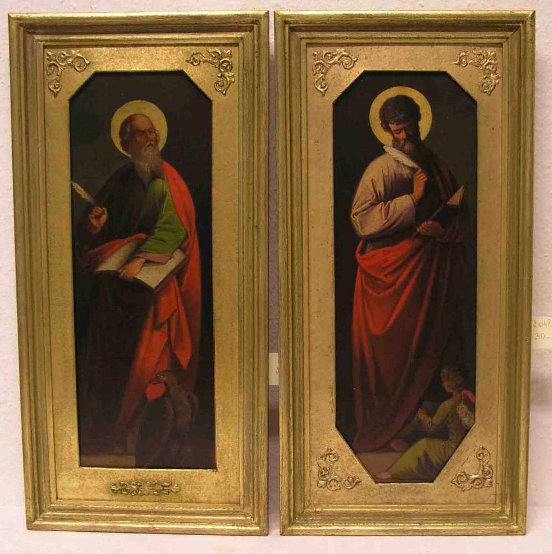 Zwei Evangelisten: Matthäus und Johannes. Öldrucke, 45 x 16cm, Rahmen.