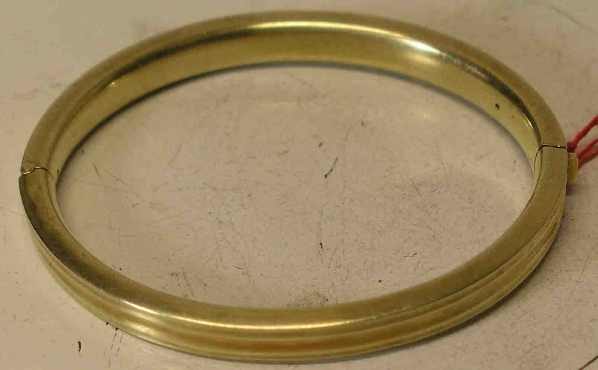 Armspange. 14 kt. Gold. Durchmesser: 7cm. 18,8 Gramm.- - -20.17 % buyer's premium on the hammer
