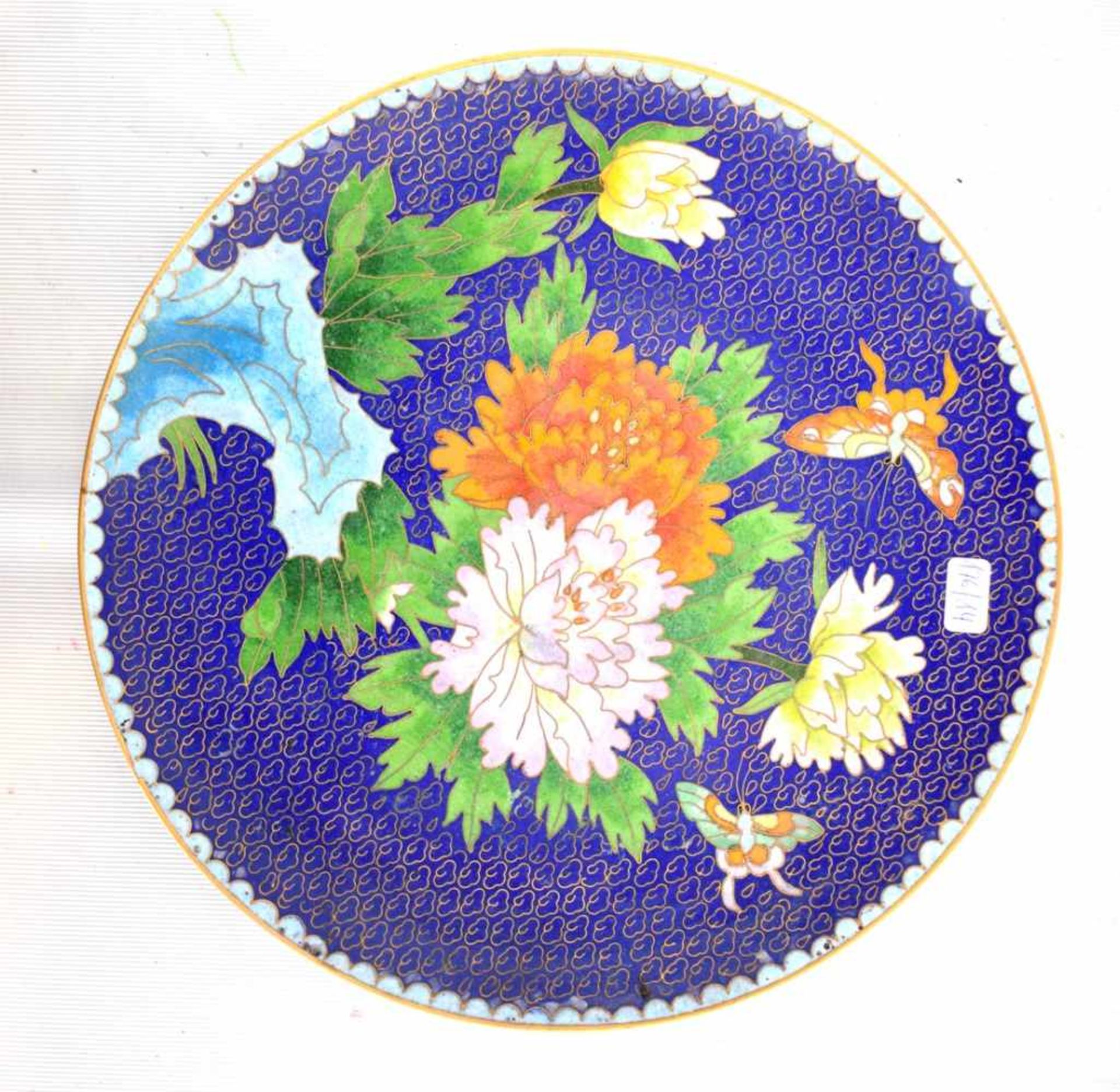 Cloisonne-TellerSpiegel mit bunten Blumenranken und Ornamenten verziert, Dm 23 cm