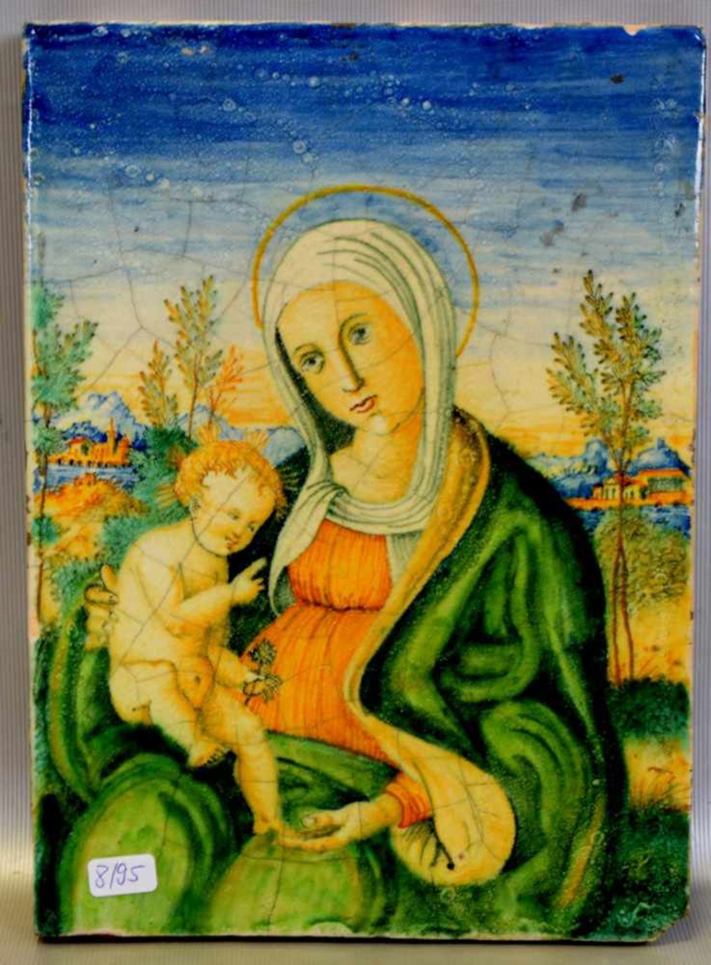 MajolikaflieseMutter Gottes mit Kind, im Hintergrund südländische Landschaft, 17,5 X 24 cm, wohl
