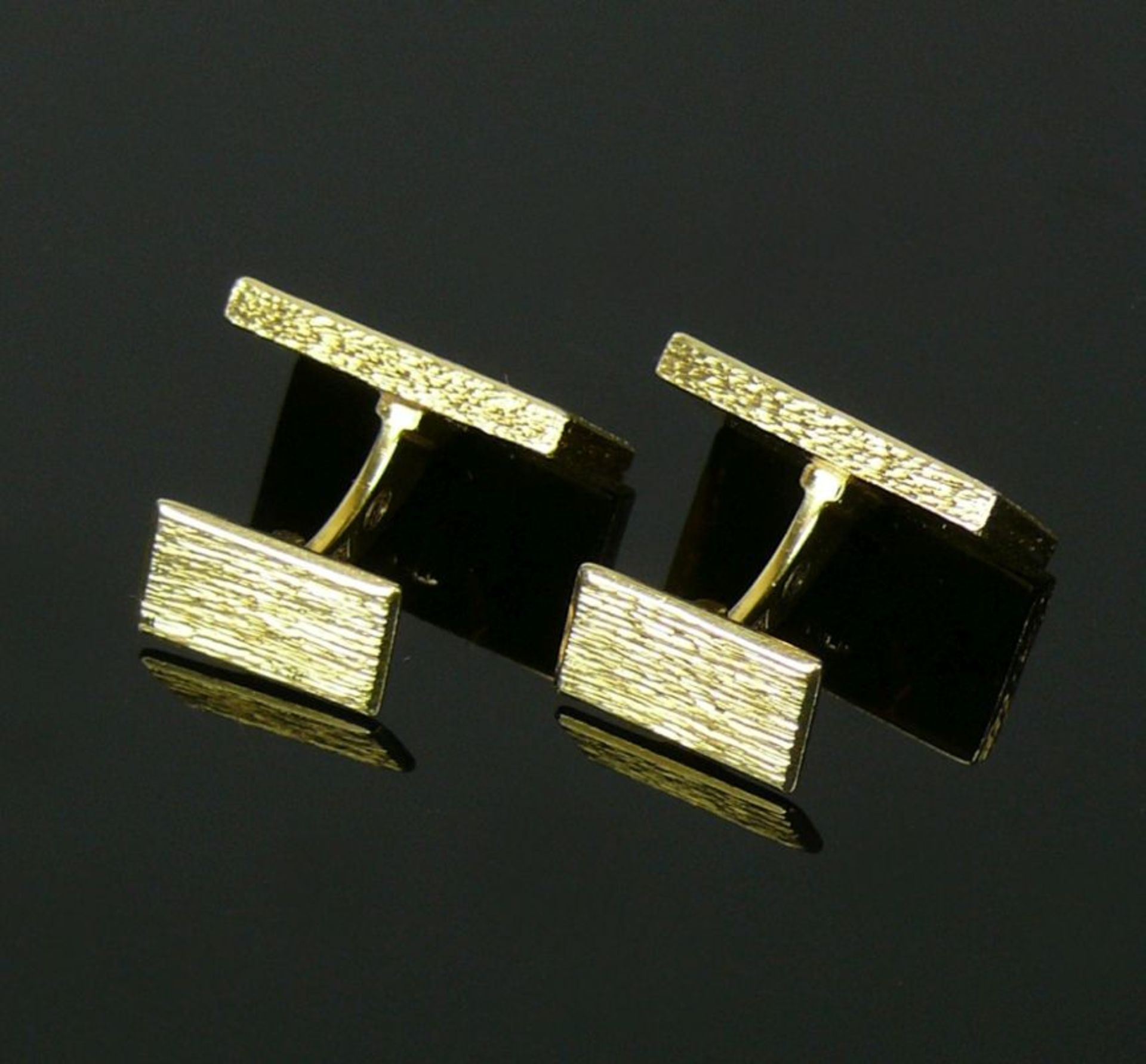 Paar Manschettenknöpfe14ct GG; rechteckige, schlichte Form; 25,5g; Goldschmiedearbeit - Bild 2 aus 4