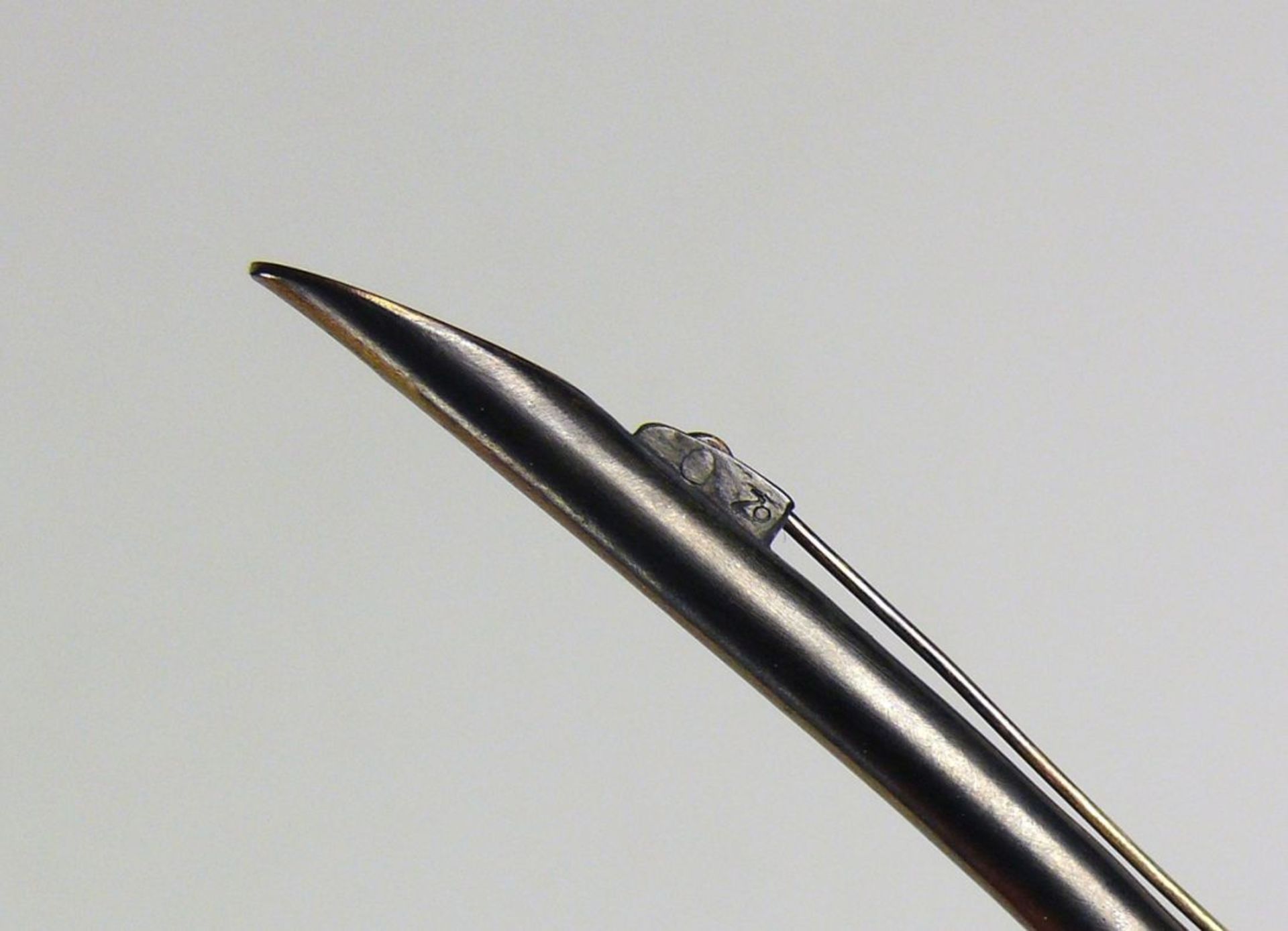 ZOBEL-BroscheRundstabdekor; Silber tlw. verg.; Oberfläche mit 1 Brillant von ca. 0,10ct; auf - Bild 6 aus 6