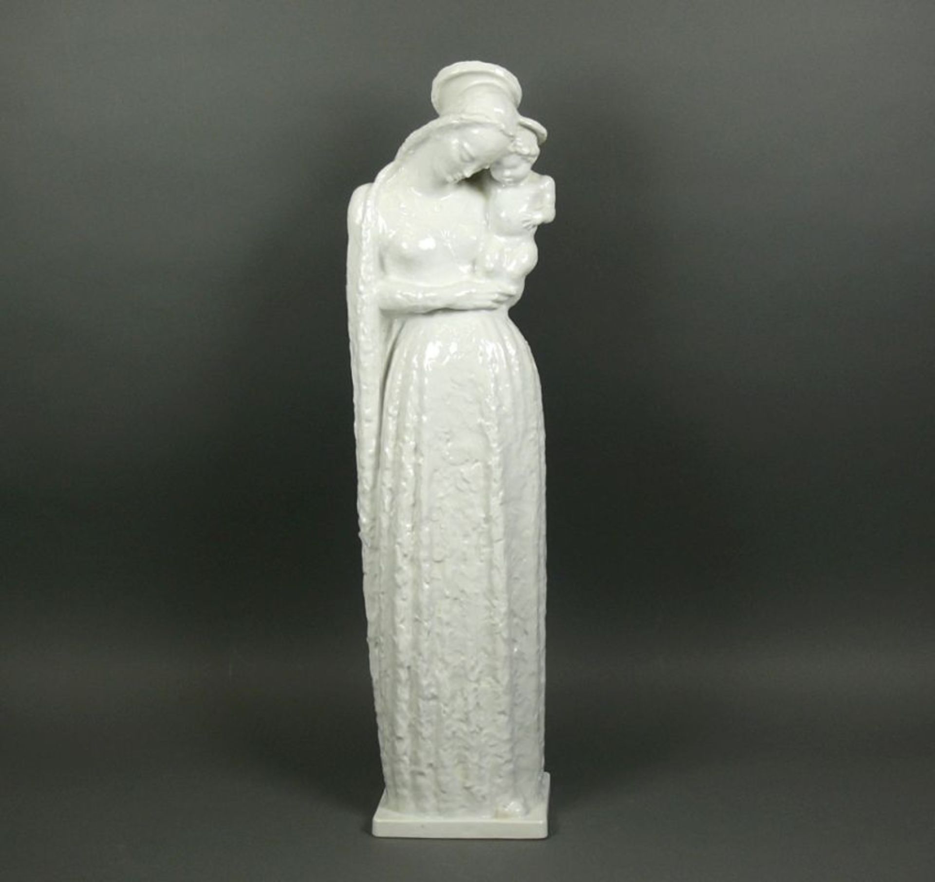 Große Madonna mit Kind (Rosenthal)Entwurf: Daniel Hauenstein 1956; Ausführung Rosenthal, Modell-