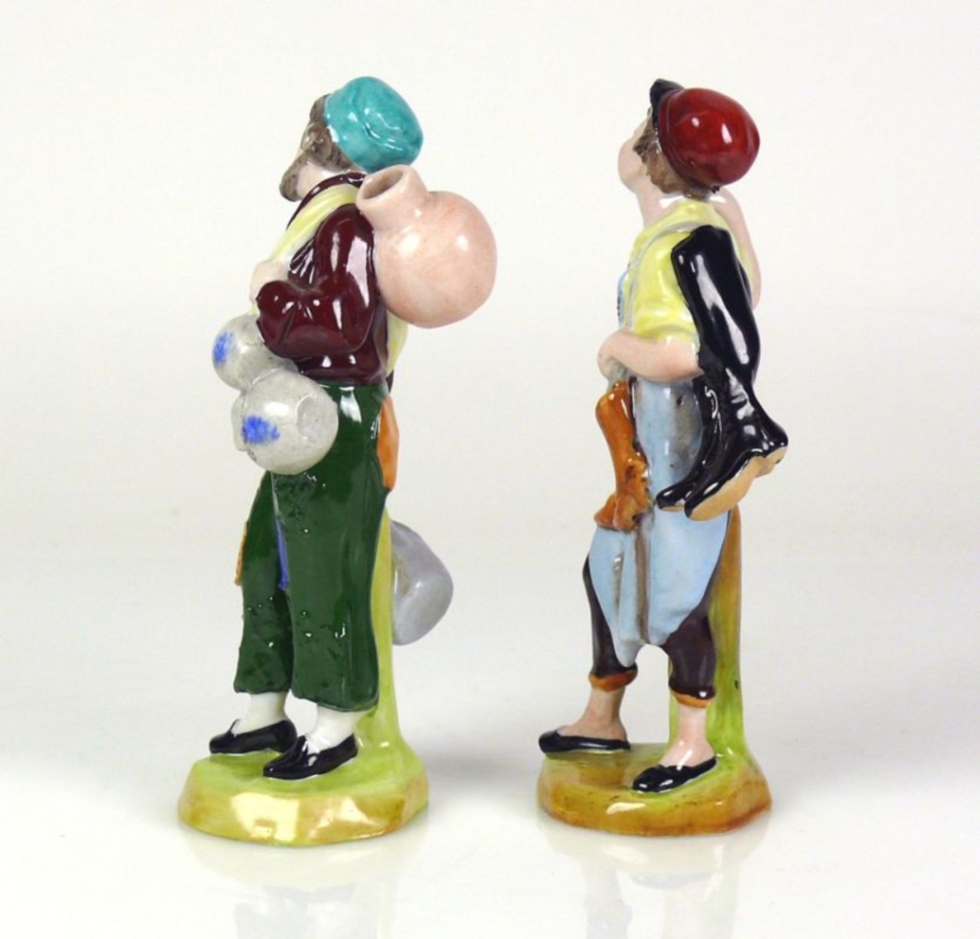 Paar Porzellanfiguren (Scheibe, Thüringen, Anfg. 20.Jh.)"Schuhverkäufer" und "Keramikkrugverkäufer"; - Image 5 of 5