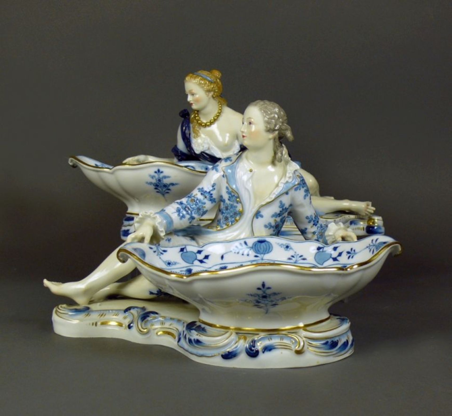 Paar figürliche Gewürzschalen (Meissen, 1860 - 1924)Entwurf: J. Kaendler; Ausführung Meissen um