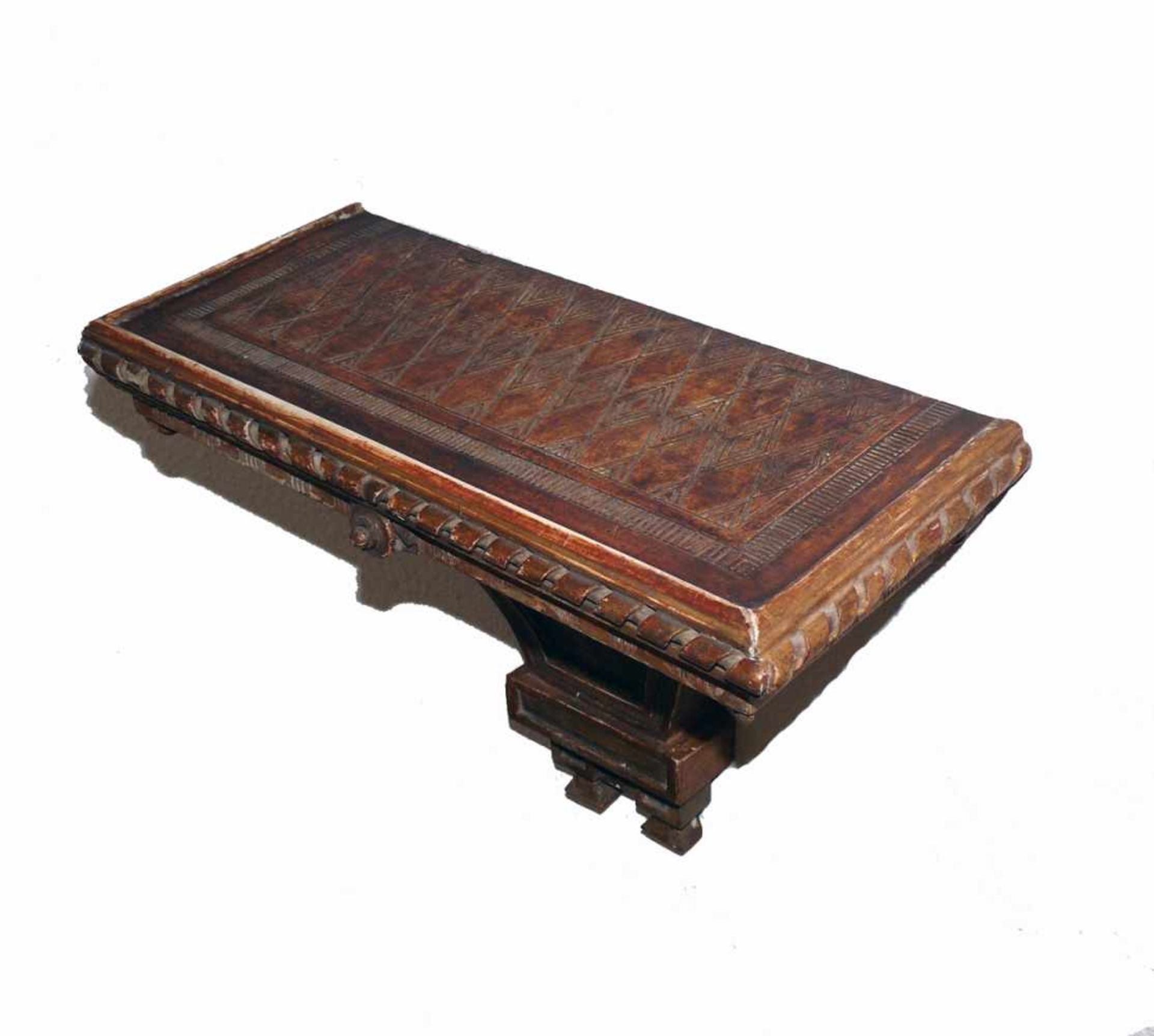 Wandkonsole (um 1800)Holz geschnitzt; alte Fassung; leicht rest. bed.; 28 x 42 x 19 cm - Bild 2 aus 4