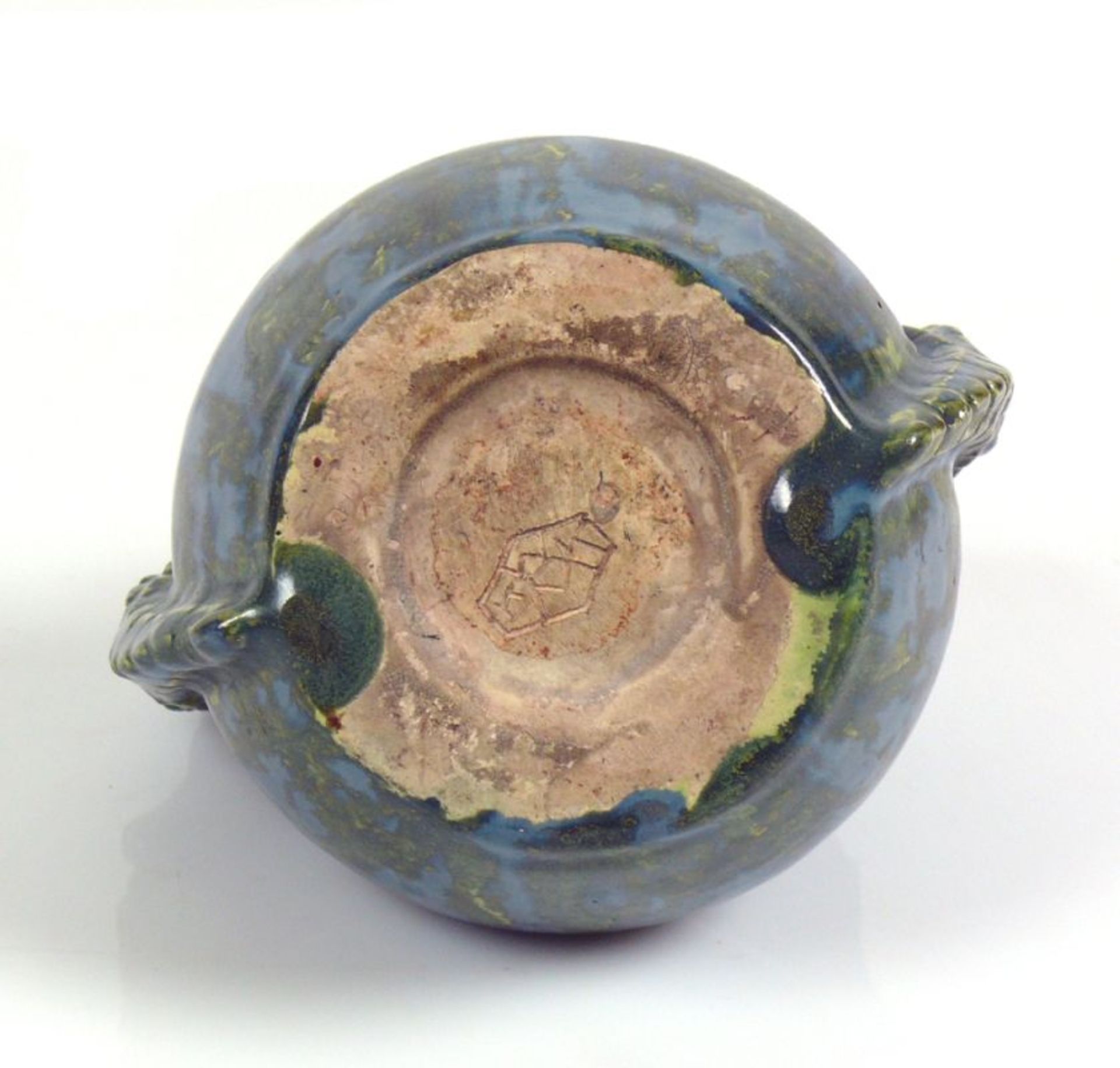 KERAMOS-Vase (Wien, 1.H.20.Jh.)runde Form mit eingezogenem Hals; seitlich jeweils Griffe in Form von - Bild 5 aus 5