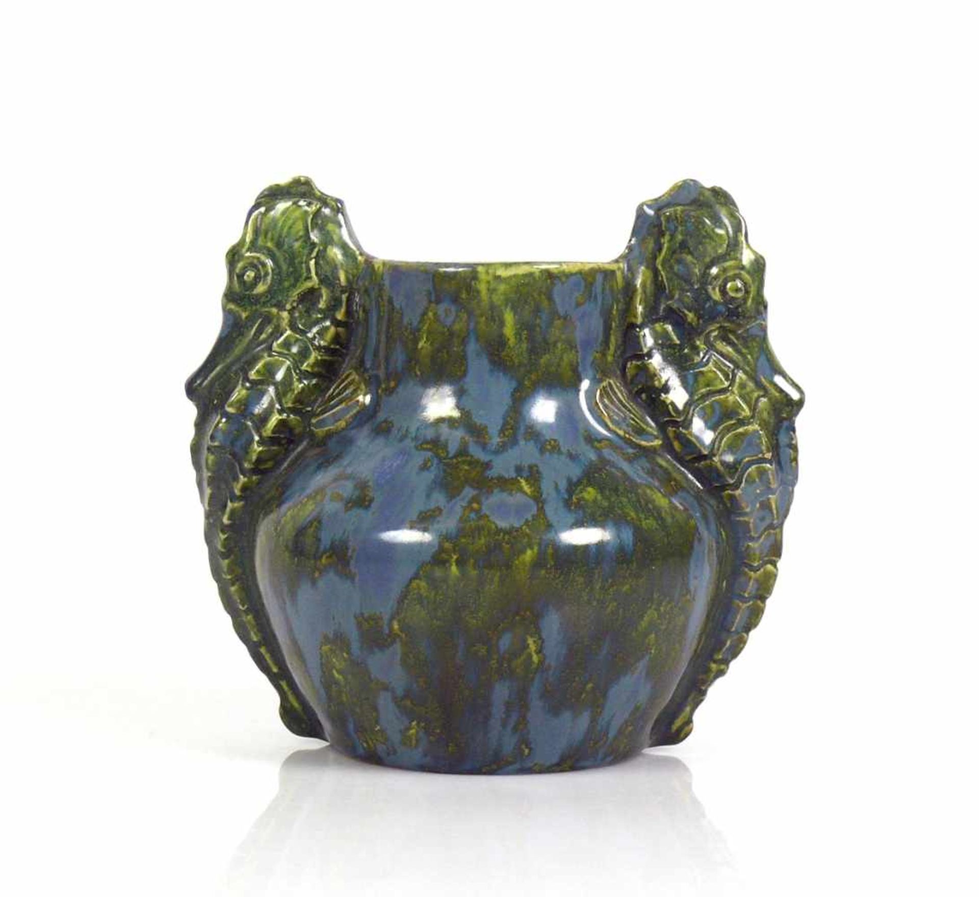 KERAMOS-Vase (Wien, 1.H.20.Jh.)runde Form mit eingezogenem Hals; seitlich jeweils Griffe in Form von