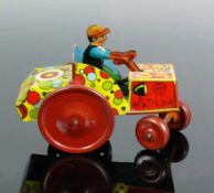 Traktor "Mathilda" (England, 1.H.20.Jh.)Crazy Jeep; mit Fahrer; farbig bemaltes Blech;
