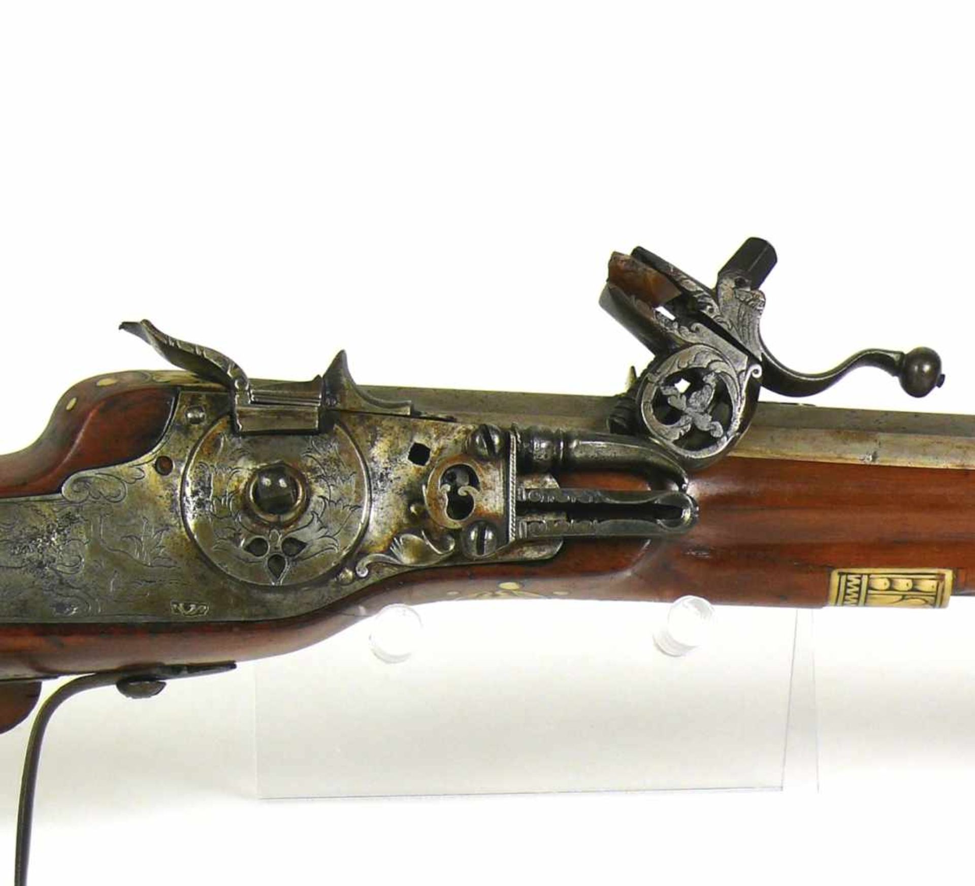 Seltener Kinder-Stutzen (Deutsch, um 1640)vollgeschäftete Waffe mit Beineinlagen; springender Hirsch - Bild 13 aus 17