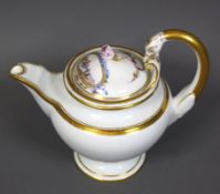 Teekanne (Meissen, um 1820)mit Schwanenhenkel; dieser sowie Ränder verg.; gewölbter Deckel mit