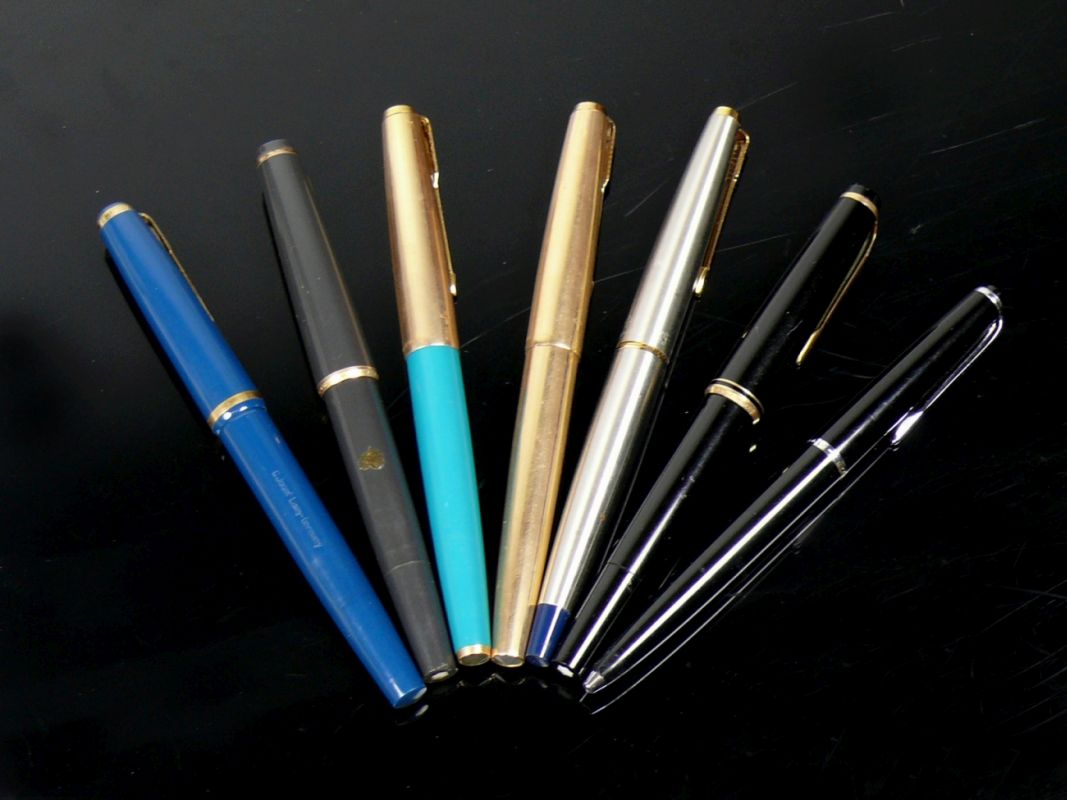 Konvolut div. FüllerMontblanc No. 22; Montblanc No. 32; Montblanc-Kugelschreiber No. 49; PARKER