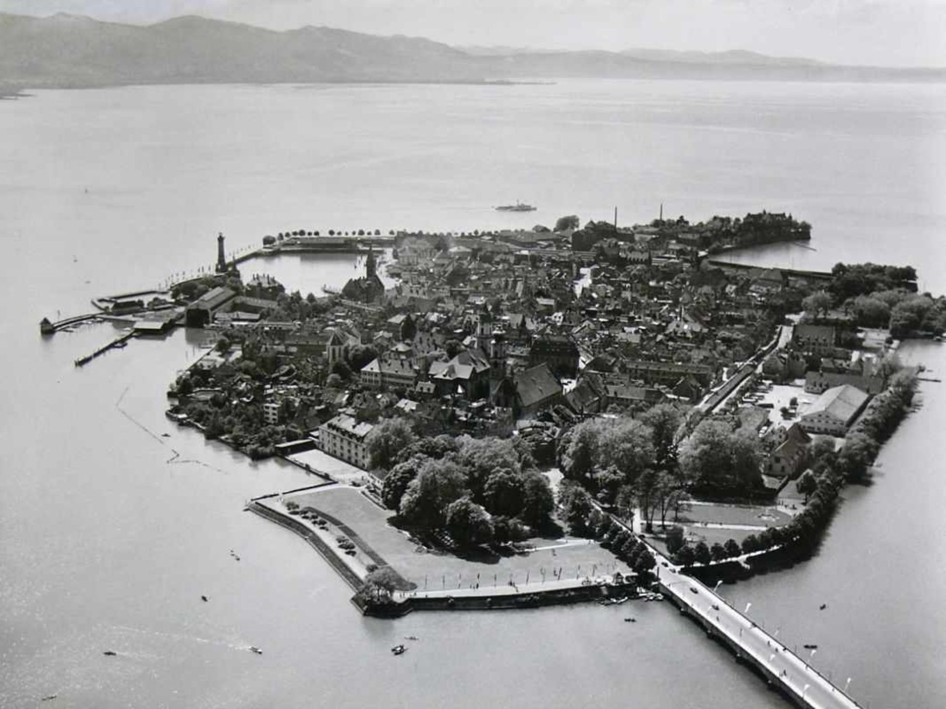 Siegfried Lauterwasser11 schwarz/weiß Fotos mit Bodensee-Motiven; je 18 x 24 cm; ca. Mitte 20.Jh. - Bild 3 aus 6